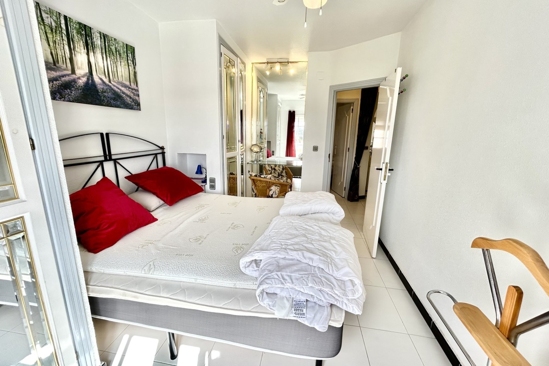 Resale - Apartment / Flat * - Los Altos *