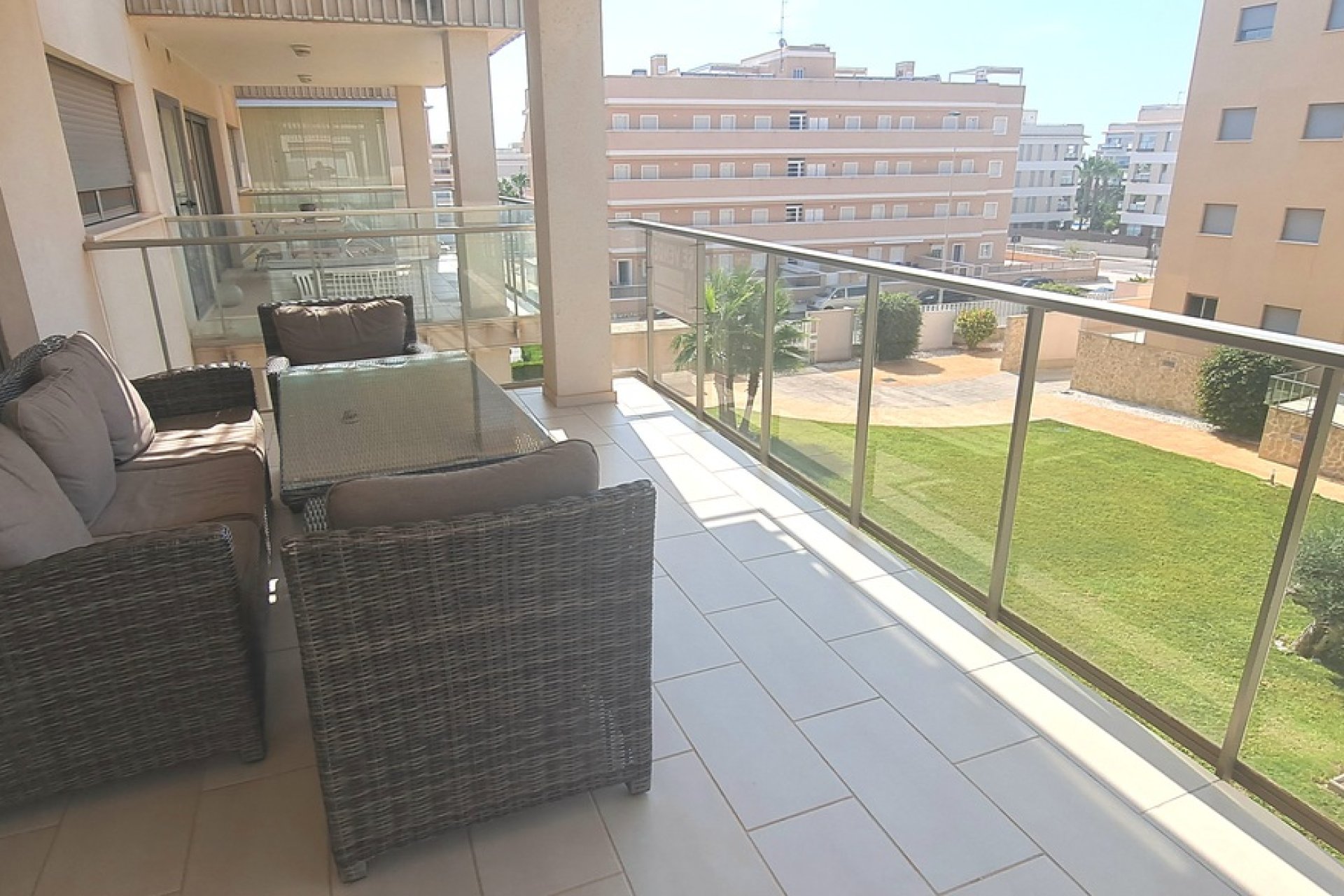 Resale - Apartment / Flat * - Los Dolses - Villamartín * 