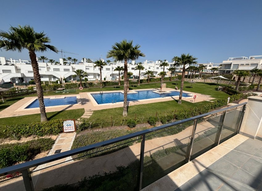 Resale - Apartment / flat - Los Montesinos - Entre Naranjos