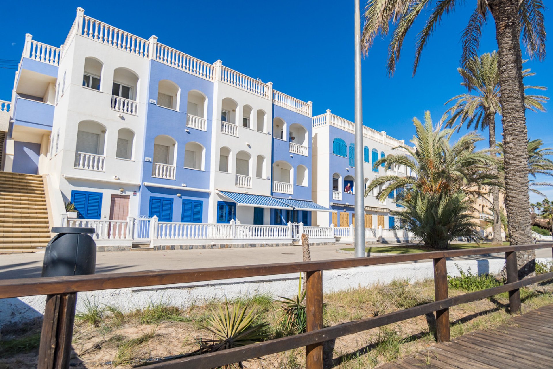 Resale - Apartment / flat - Mil Palmeras - Beach