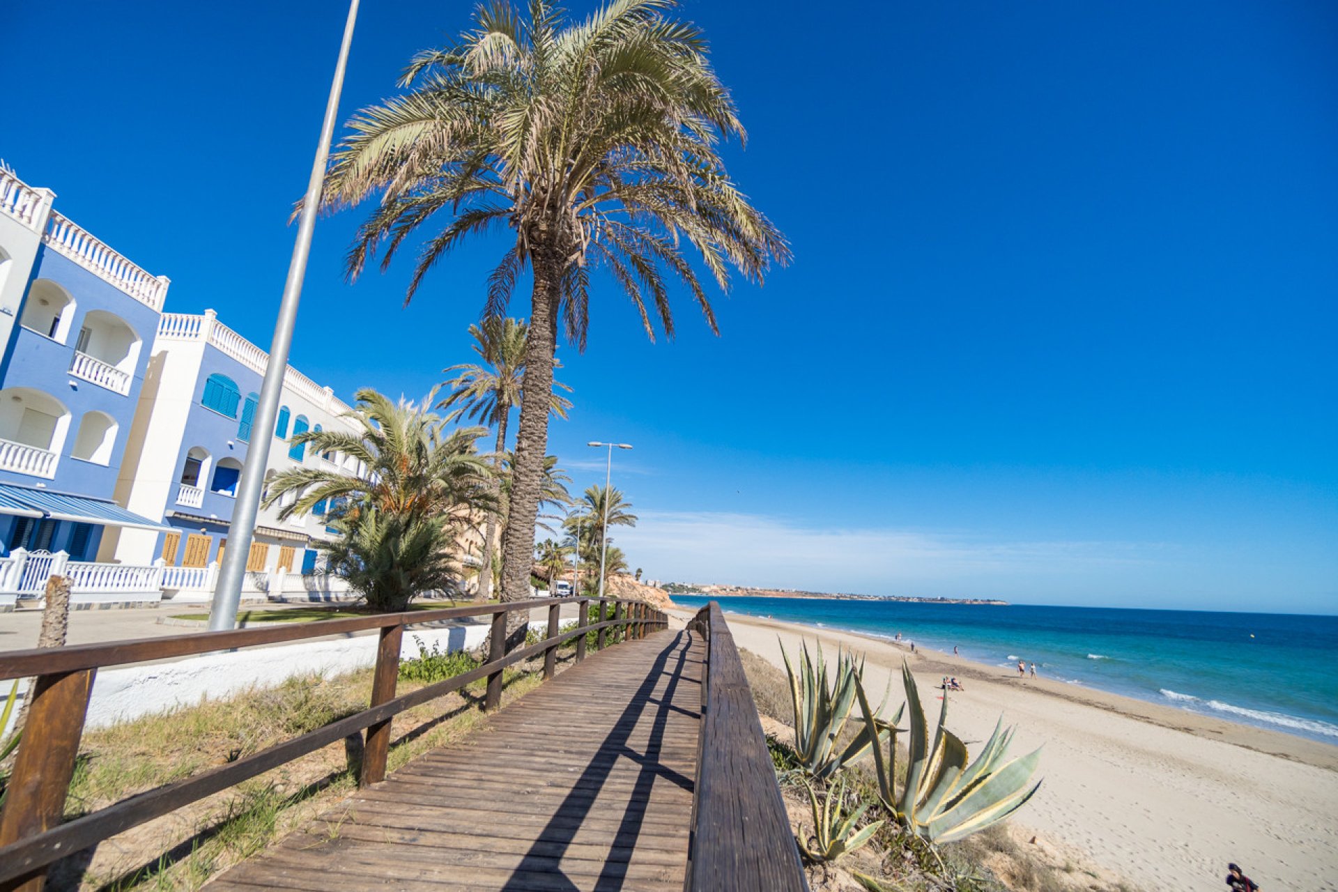 Resale - Apartment / flat - Mil Palmeras - Beach