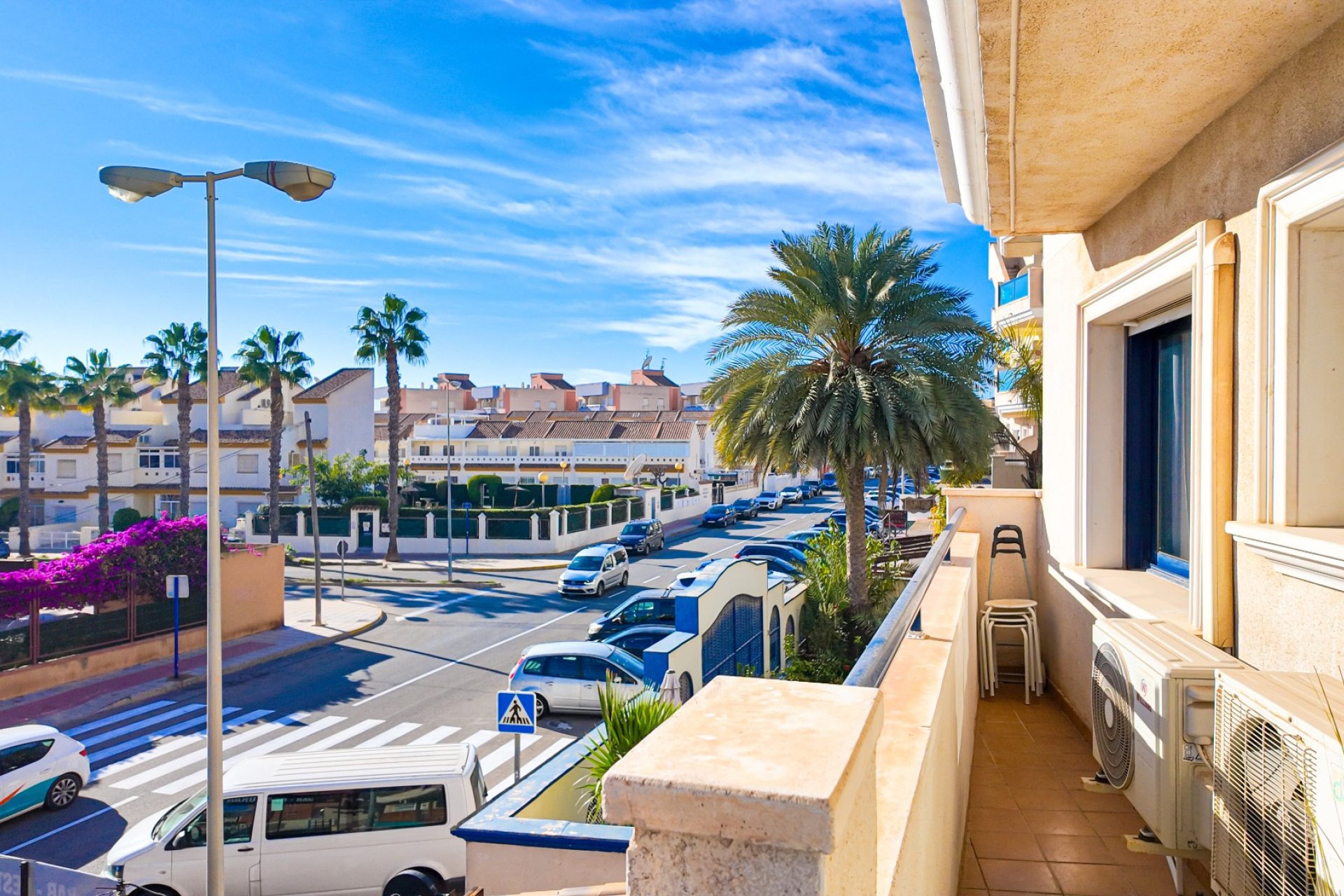 Resale - Apartment / Flat * - Orihuela Costa * - Cabo Roig