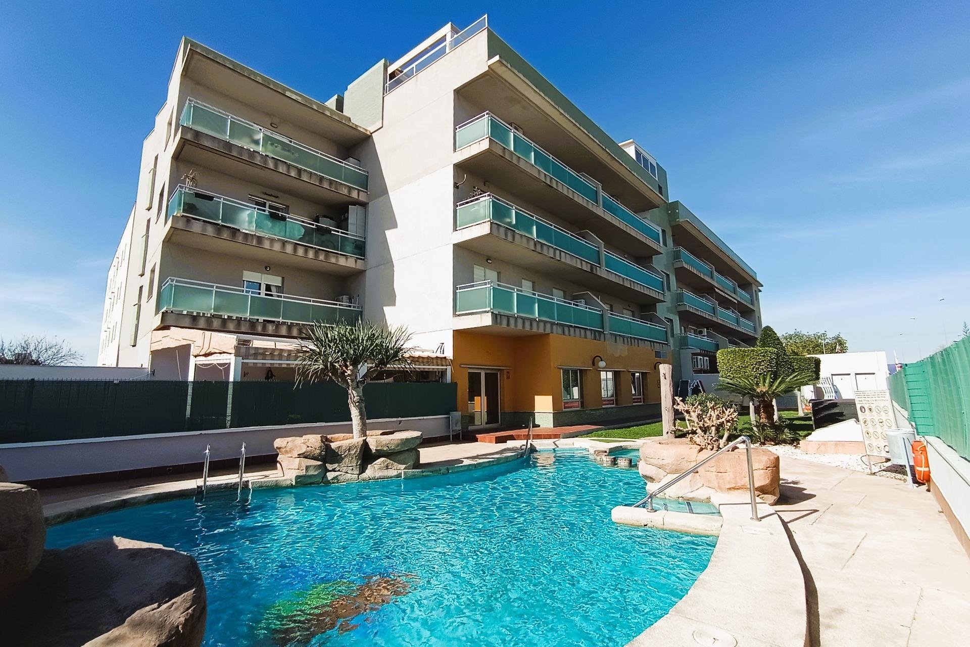 Resale - Apartment / Flat * - Orihuela Costa * - Cabo Roig *
