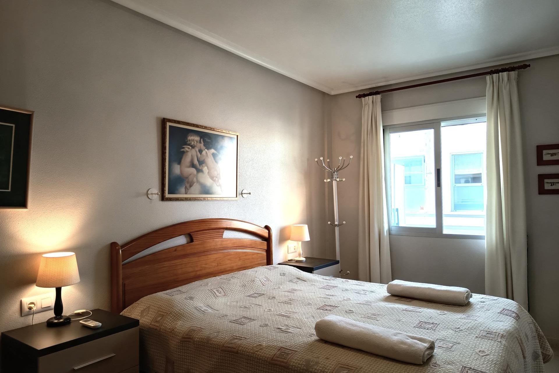 Resale - Apartment / Flat * - Orihuela Costa * - Cabo Roig *