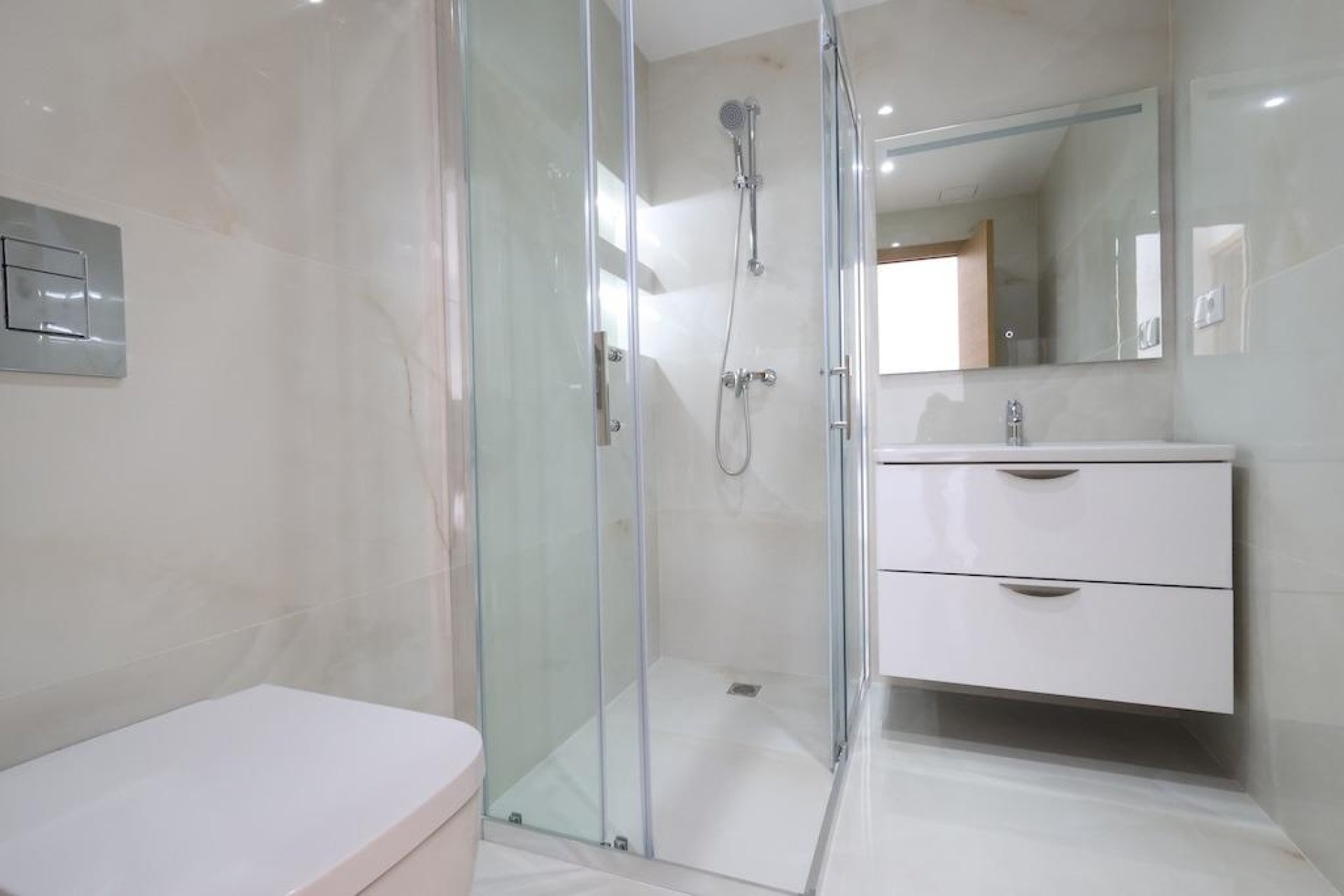 Resale - Apartment / Flat * - Orihuela Costa * - Cabo Roig *