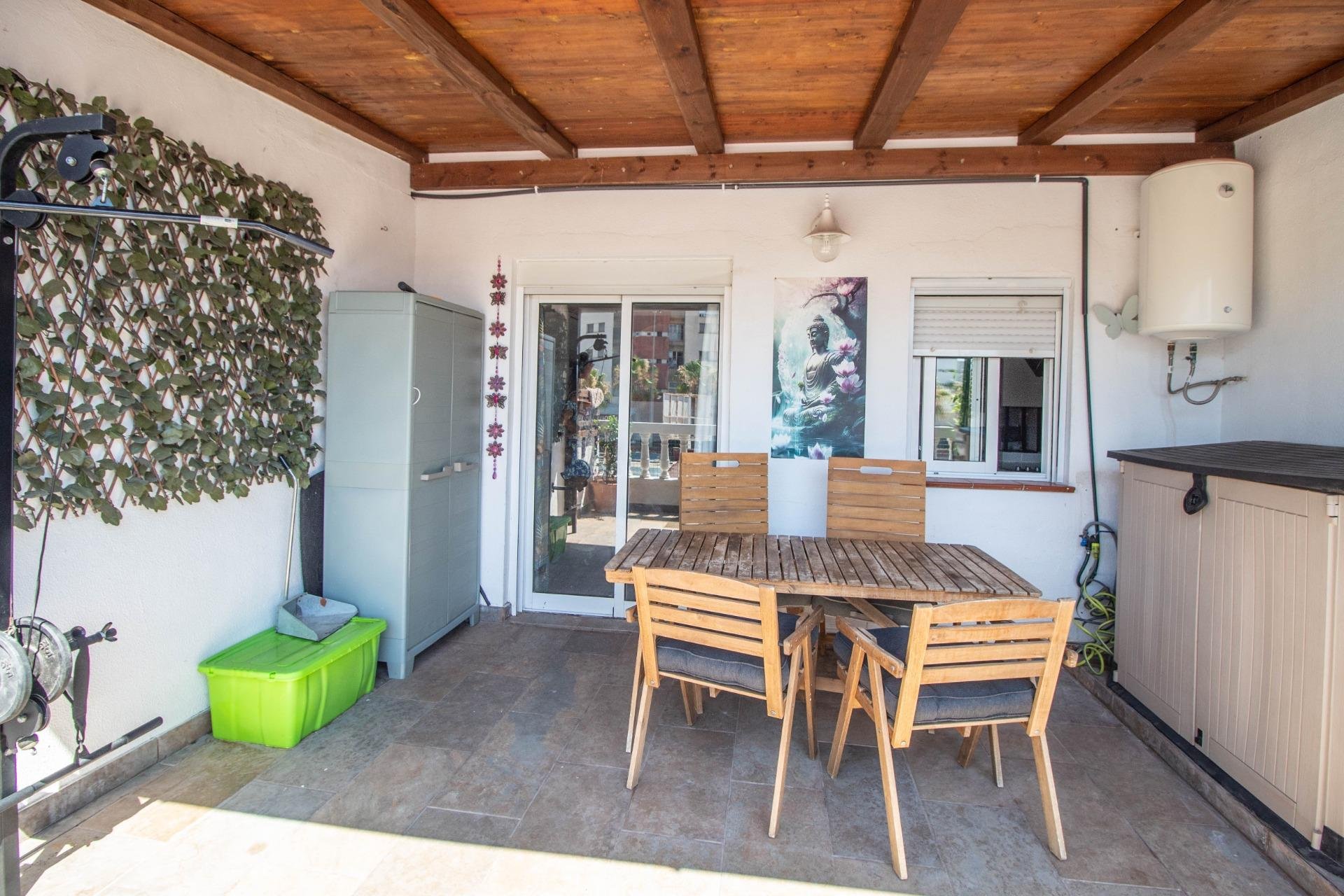 Resale - Apartment / Flat * - Orihuela Costa * - Cabo Roig *