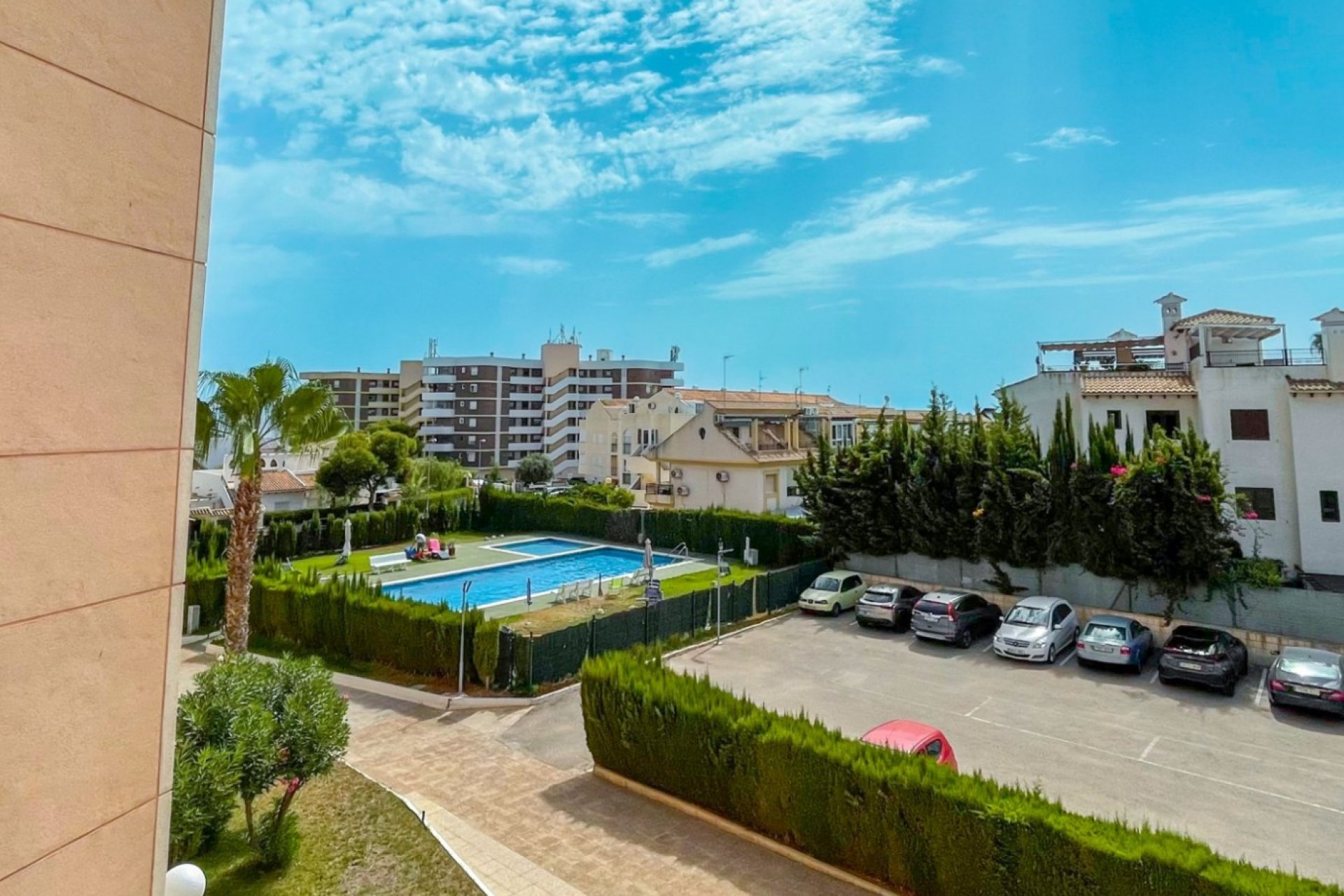 Resale - Apartment / Flat * - Orihuela Costa * - Cabo Roig *