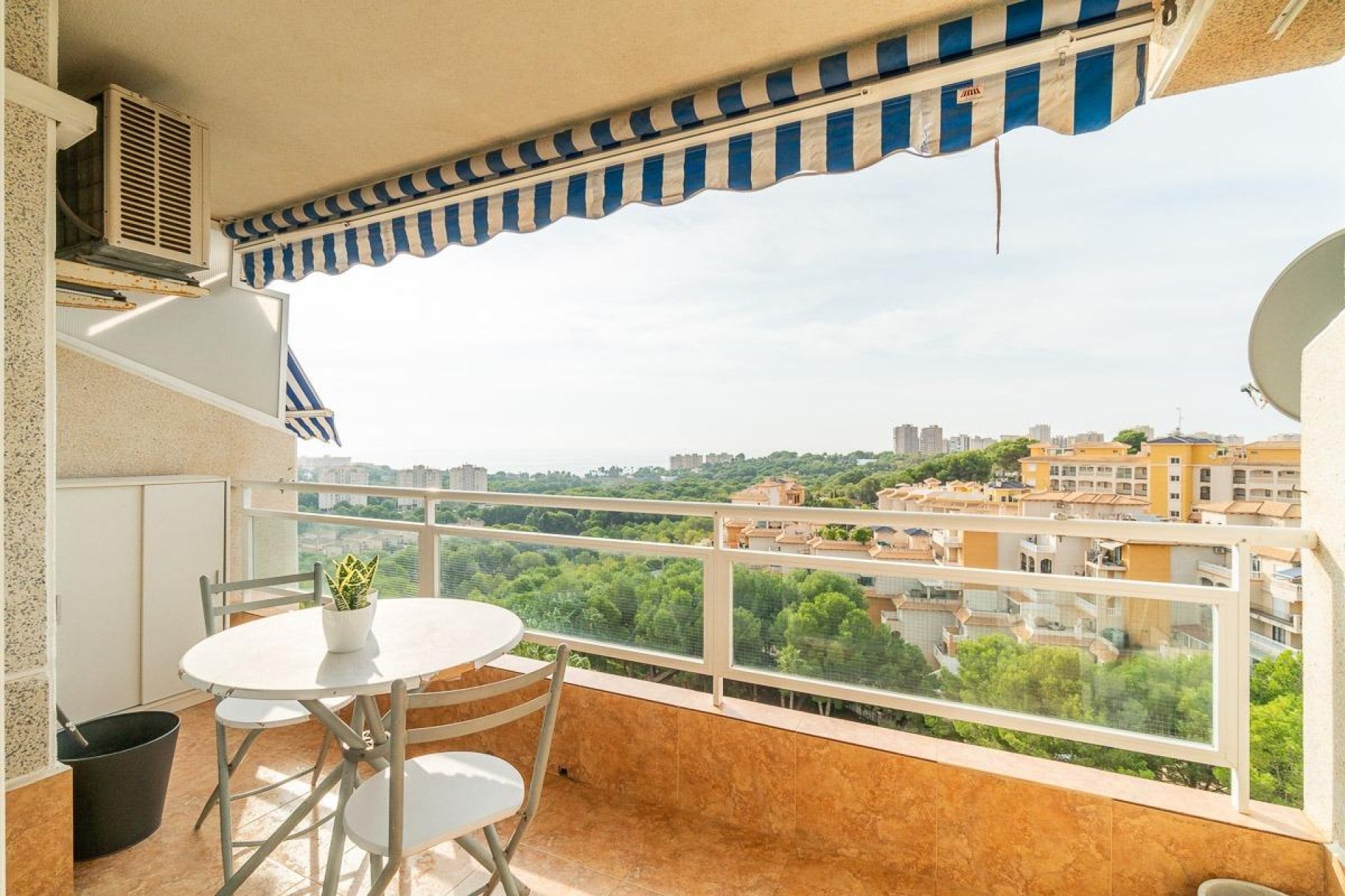 Resale - Apartment / flat - Orihuela Costa - Campoamor