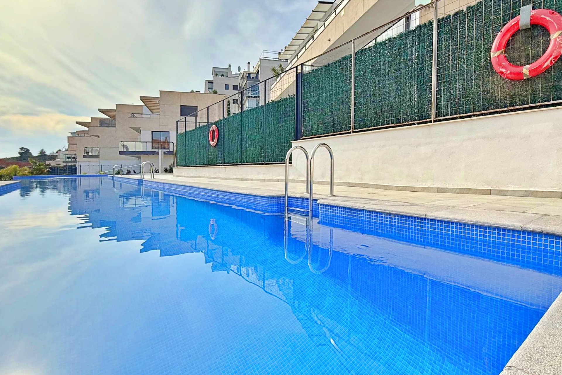 Resale - Apartment / Flat * - Orihuela Costa * - Campoamor *