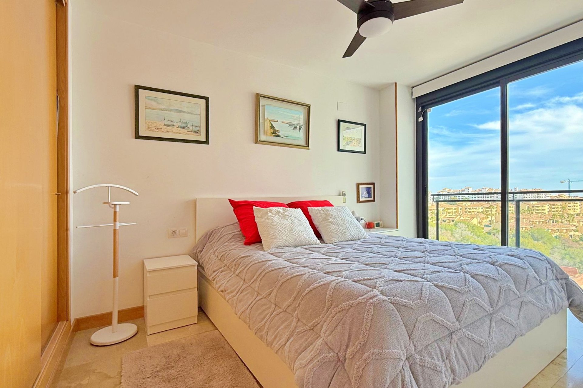 Resale - Apartment / Flat * - Orihuela Costa * - Campoamor *