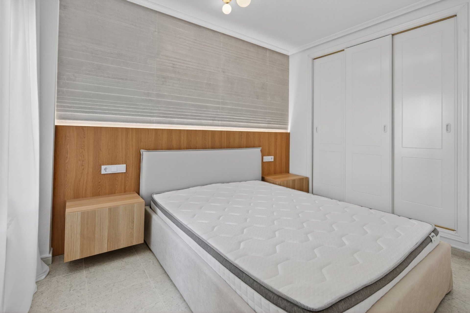 Resale - Apartment / Flat * - Orihuela Costa * - Campoamor *