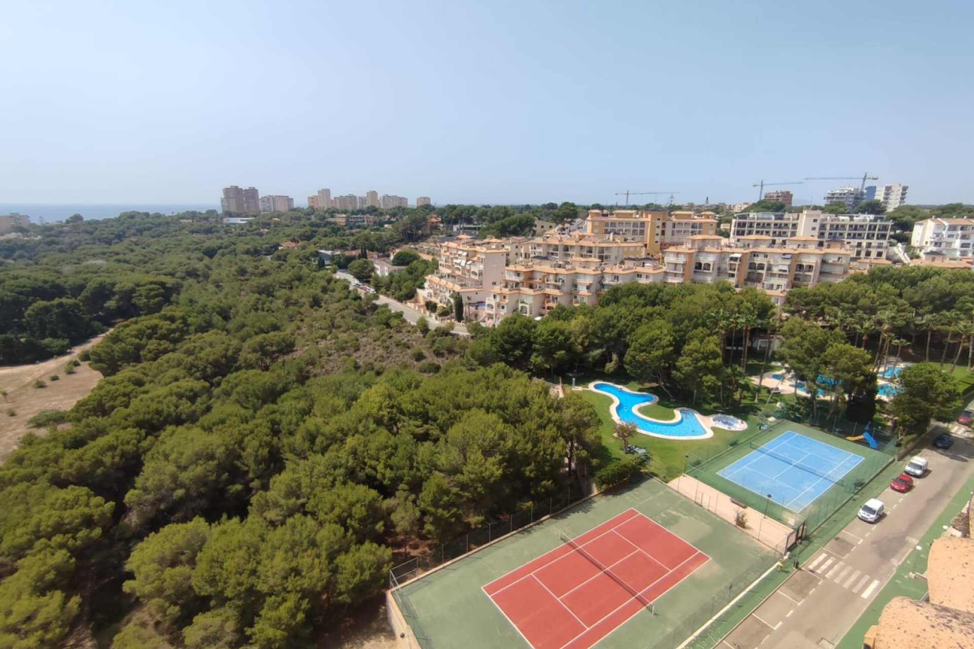 Resale - Apartment / Flat * - Orihuela Costa * - Campoamor