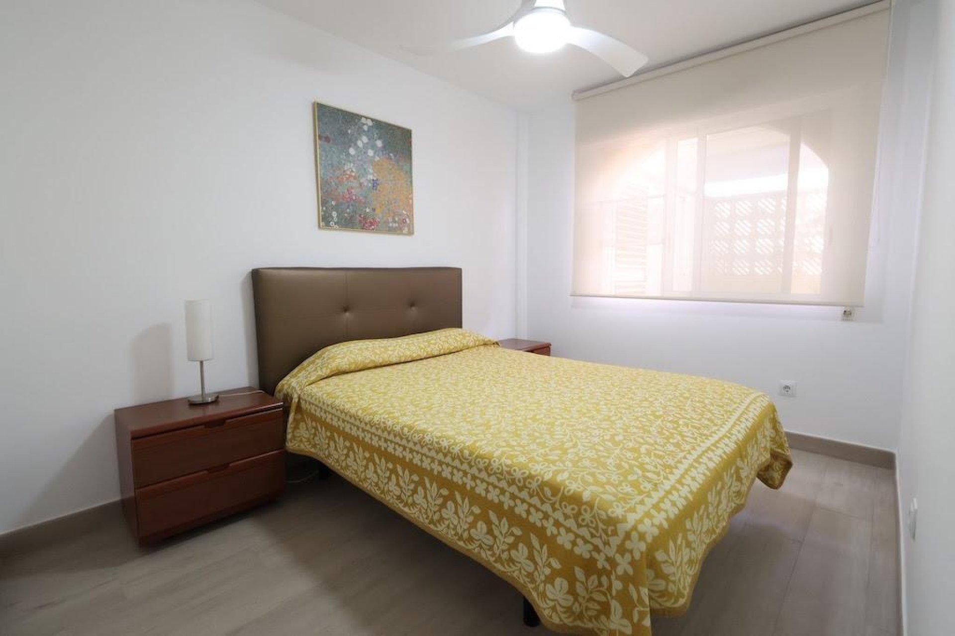 Resale - Apartment / Flat * - Orihuela Costa * - Campoamor *