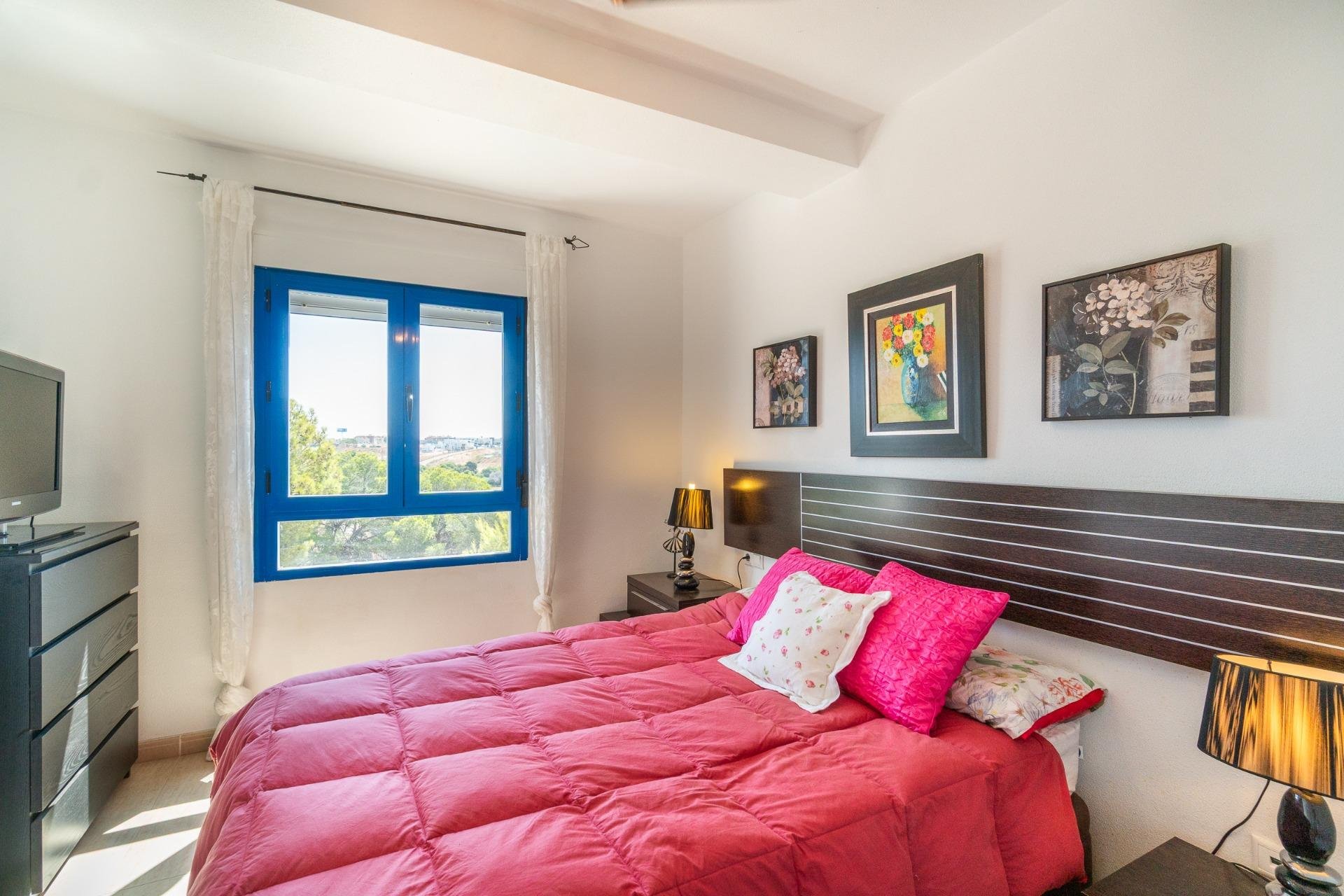 Resale - Apartment / Flat * - Orihuela Costa * - Campoamor *
