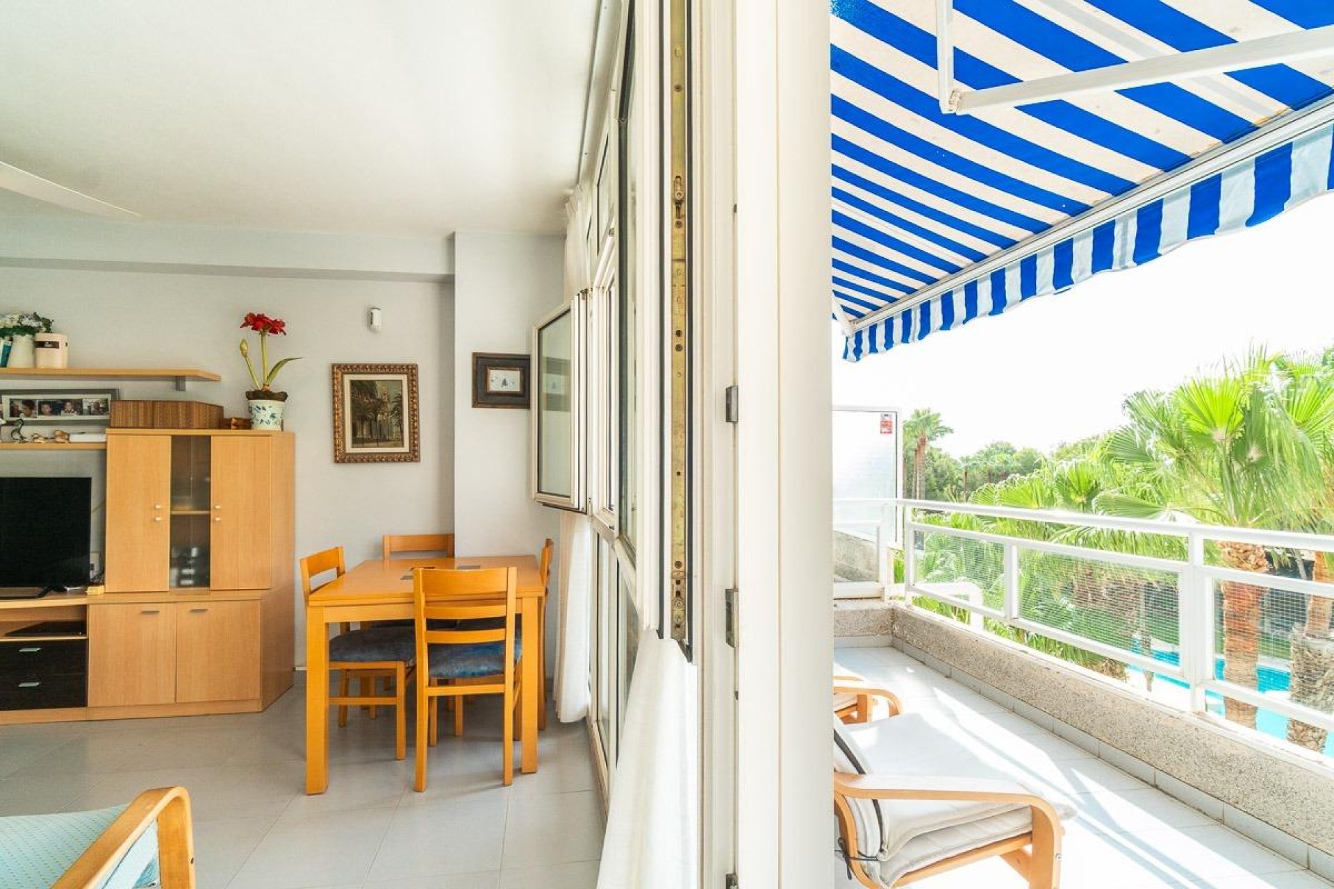 Resale - Apartment / Flat * - Orihuela Costa * - Campoamor *