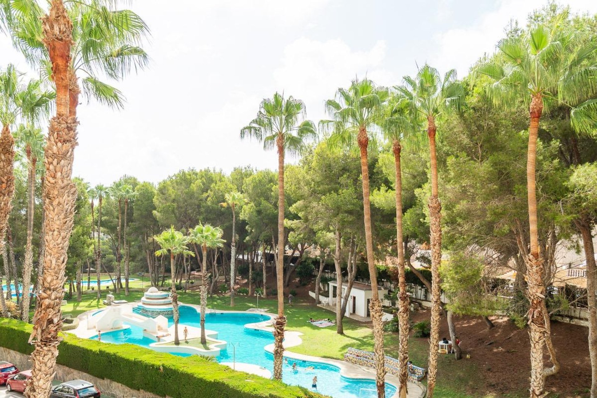 Resale - Apartment / Flat * - Orihuela Costa * - Campoamor *