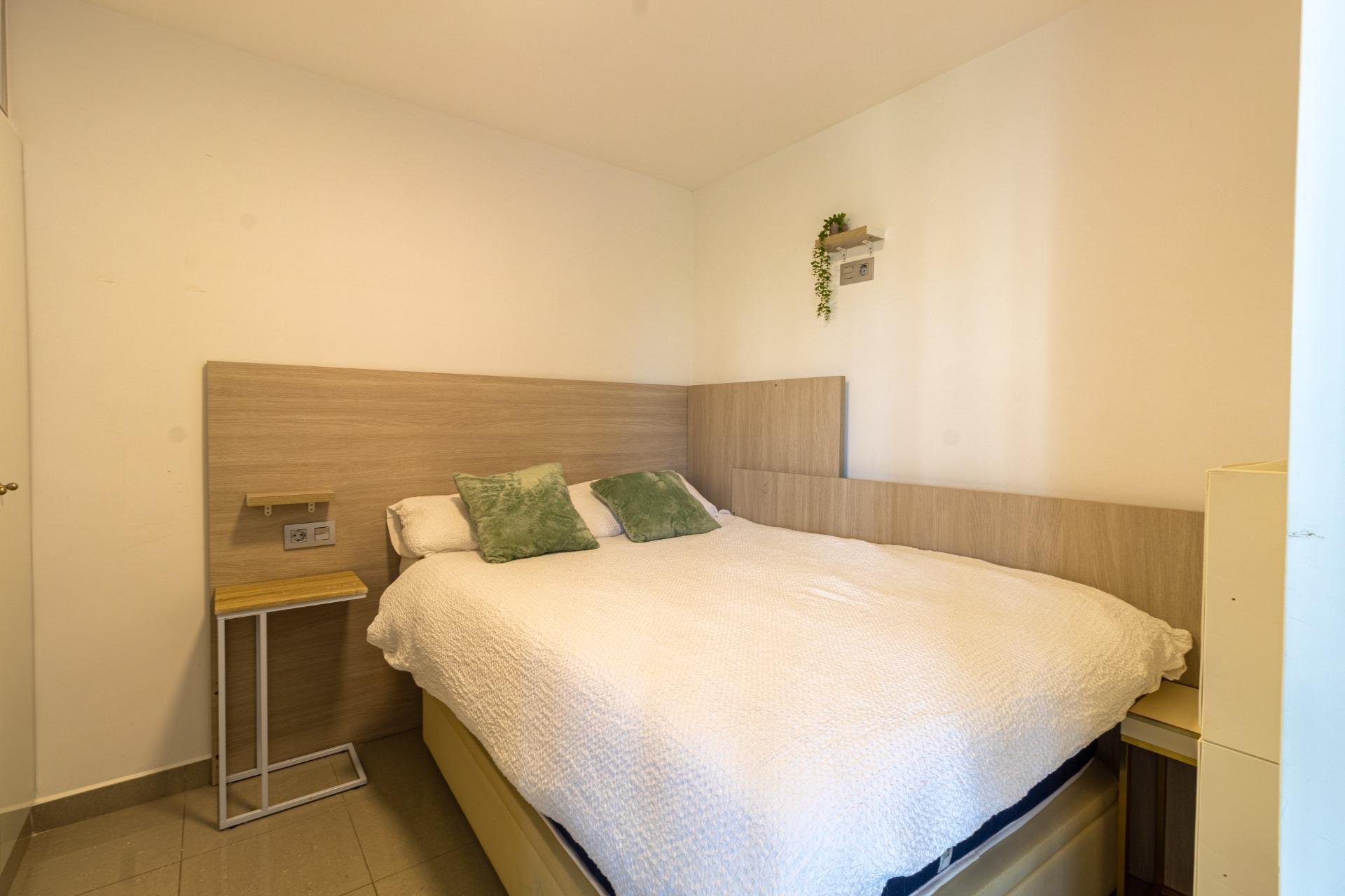 Resale - Apartment / Flat * - Orihuela Costa * - Campoamor *