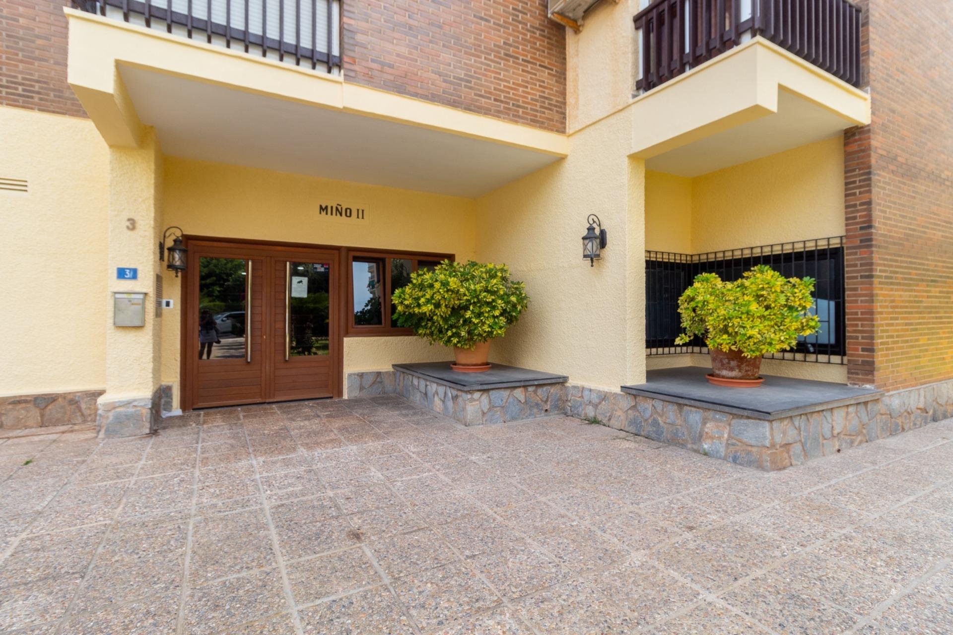 Resale - Apartment / Flat * - Orihuela Costa * - Campoamor *