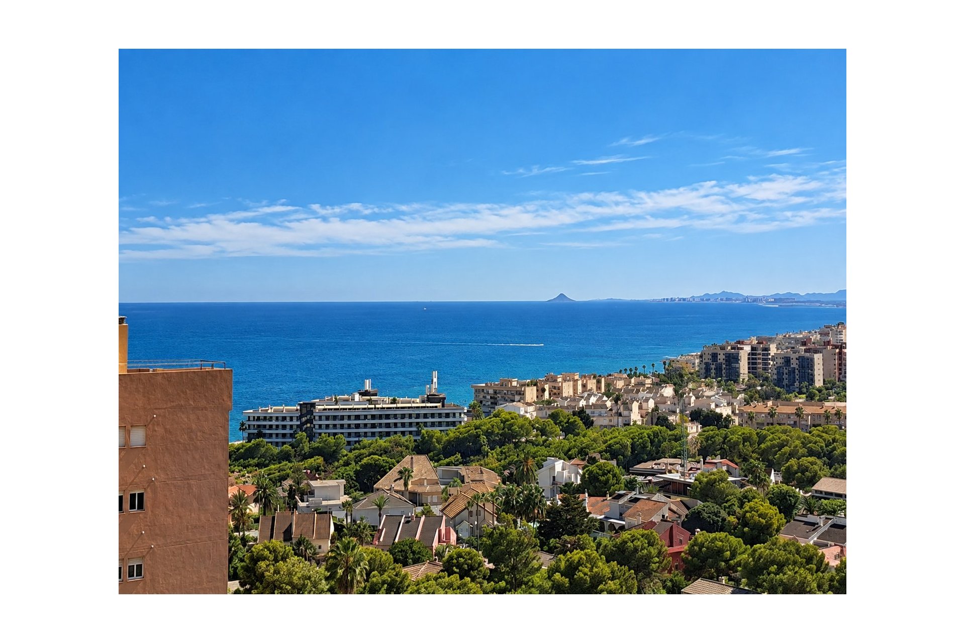 Resale - Apartment / Flat * - Orihuela Costa * - Campoamor *