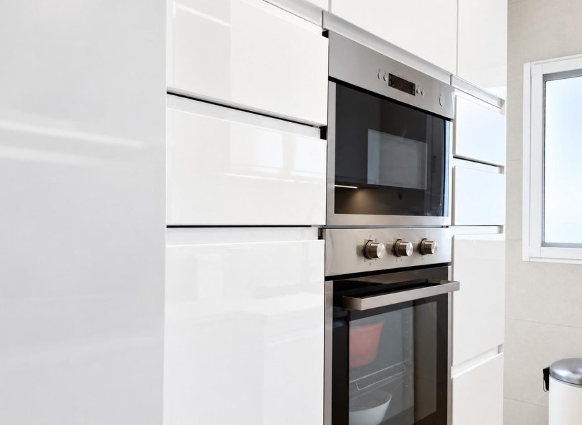 Resale - Apartment / Flat * - Orihuela Costa * - Campoamor *