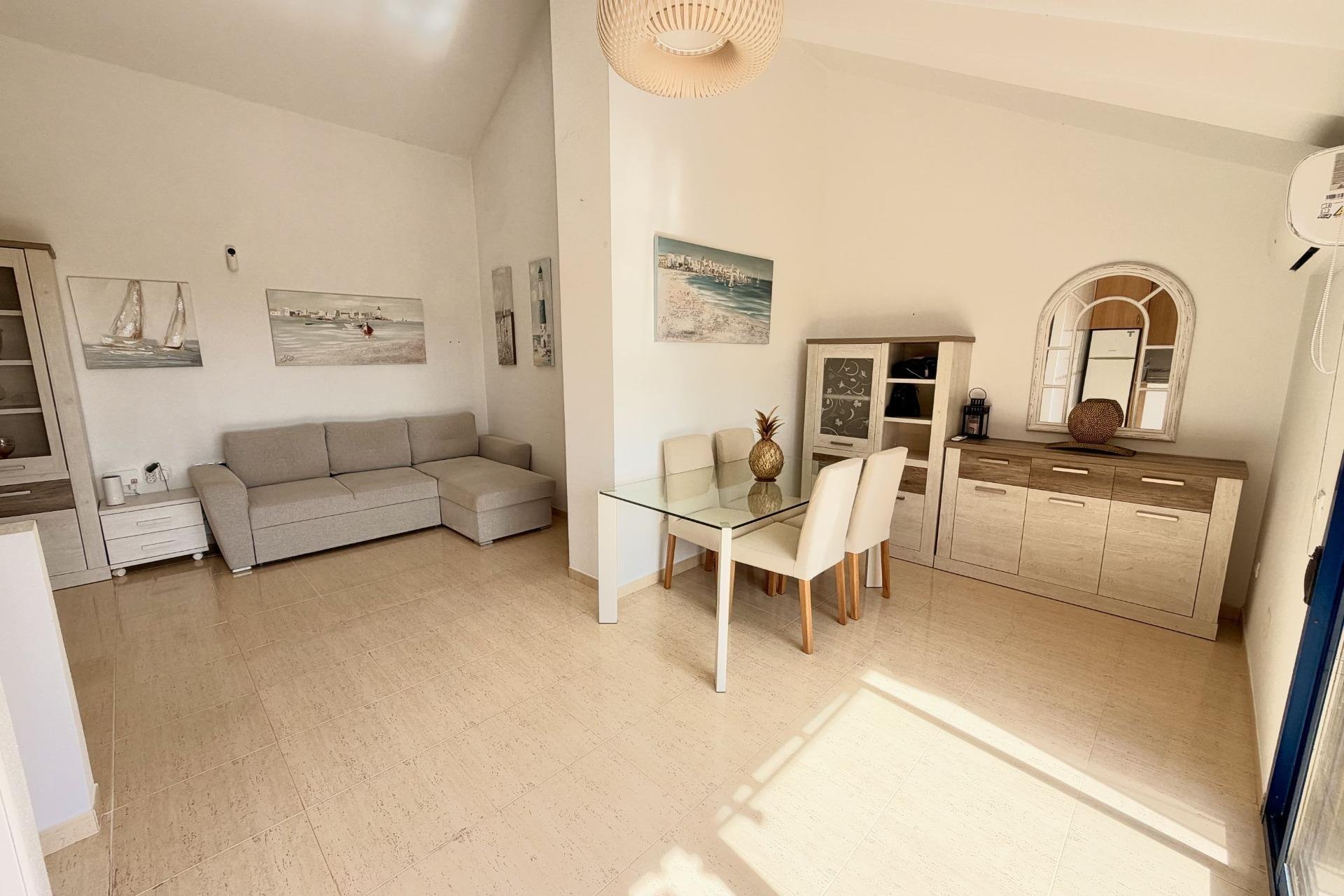 Resale - Apartment / Flat * - Orihuela Costa * - Campoamor *