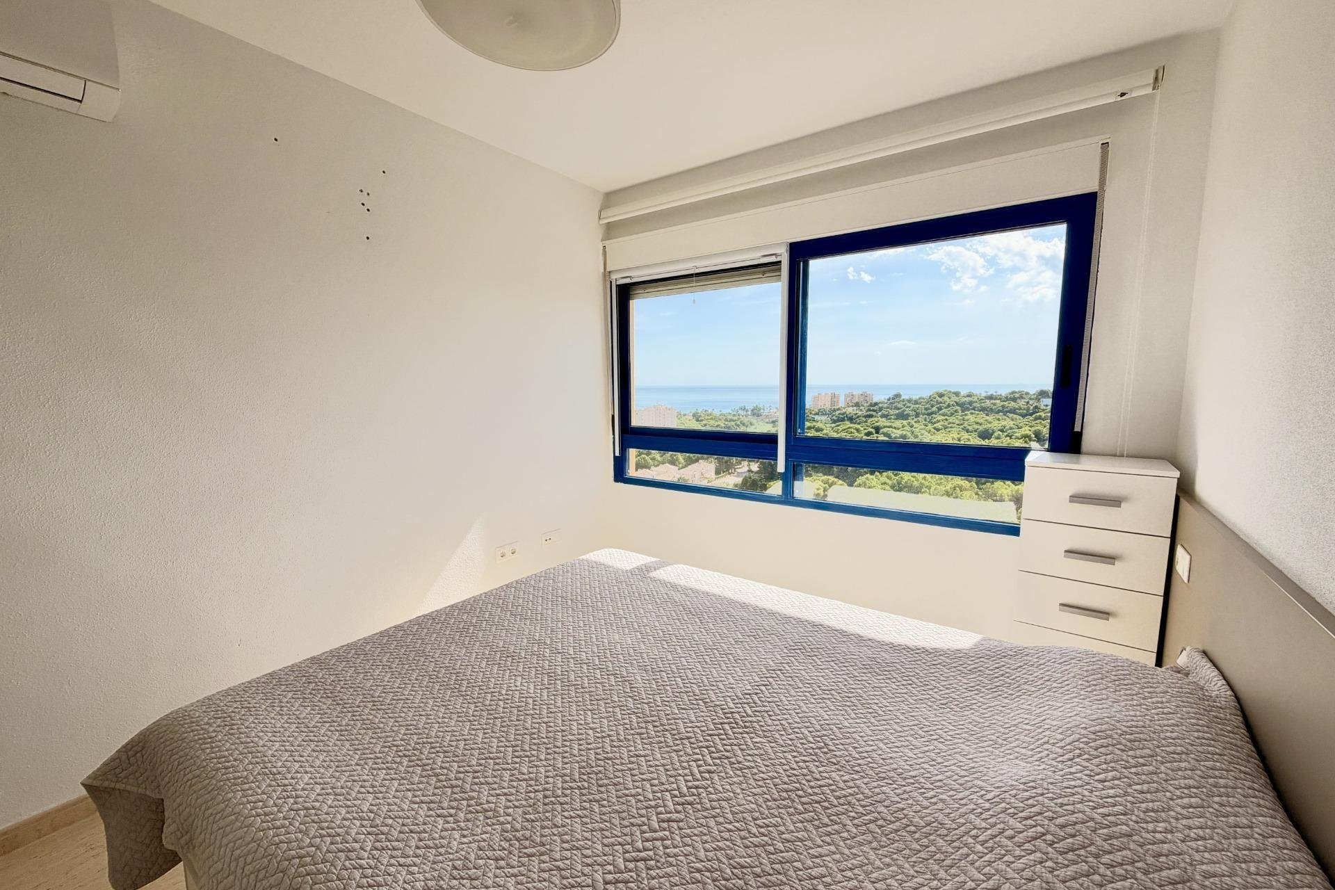Resale - Apartment / Flat * - Orihuela Costa * - Campoamor *