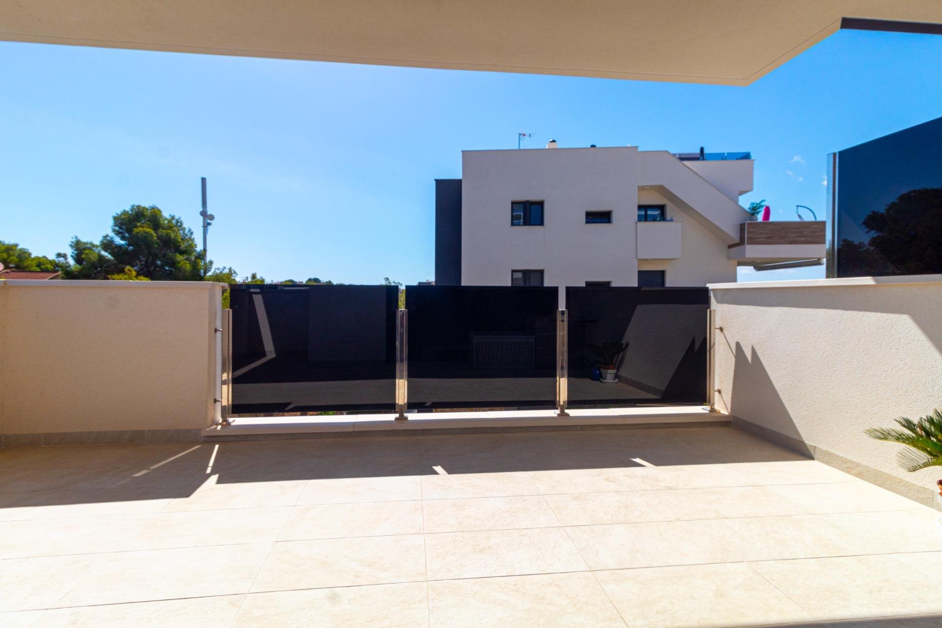 Resale - Apartment / Flat * - Orihuela Costa * - La Florida *
