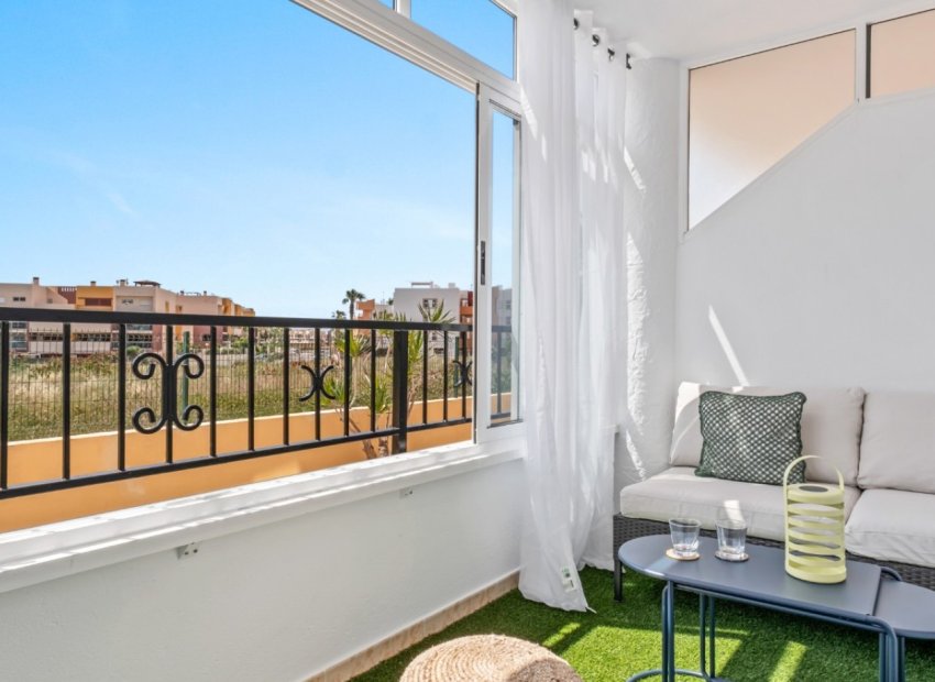 Resale - Apartment / Flat * - Orihuela Costa * - La Florida *