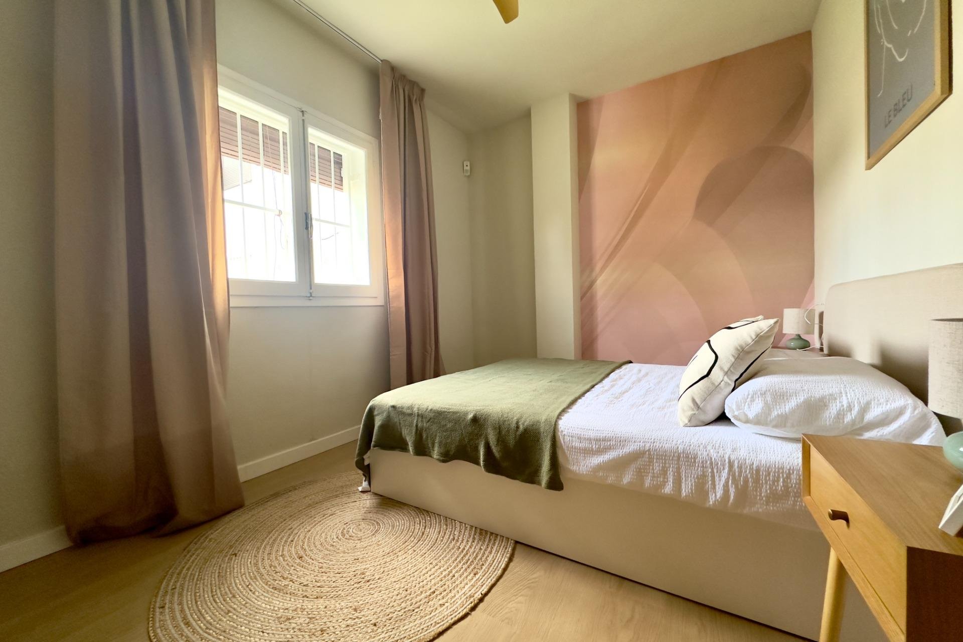 Resale - Apartment / Flat * - Orihuela Costa * - La Regia *