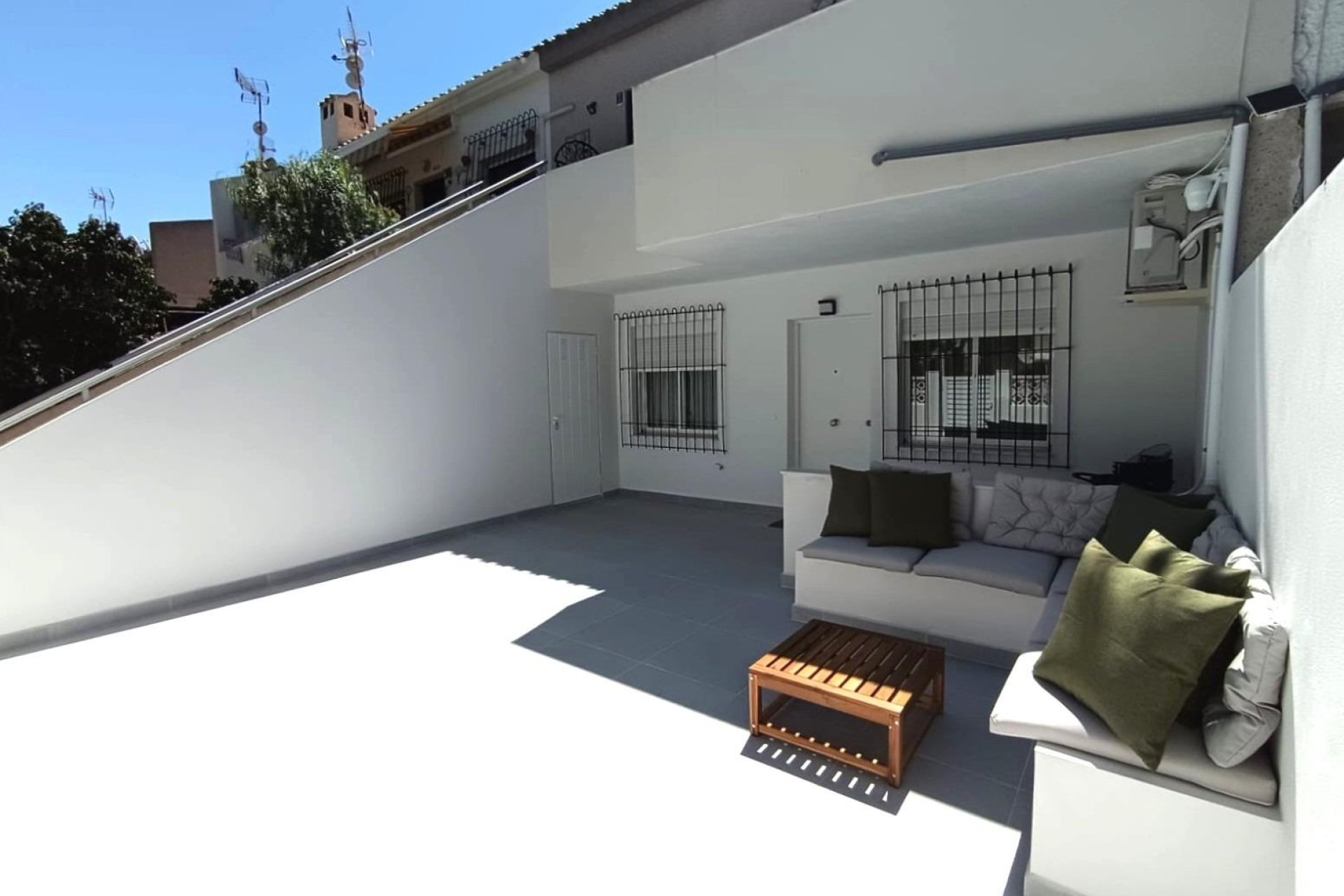 Resale - Apartment / Flat * - Orihuela Costa * - La Regia *