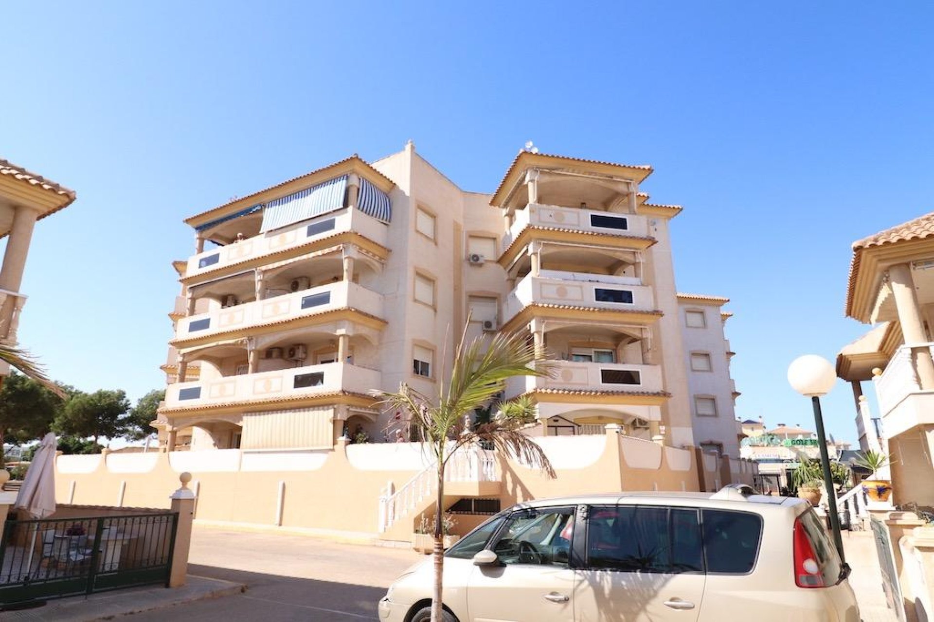 Resale - Apartment / flat - Orihuela Costa - La Zenia