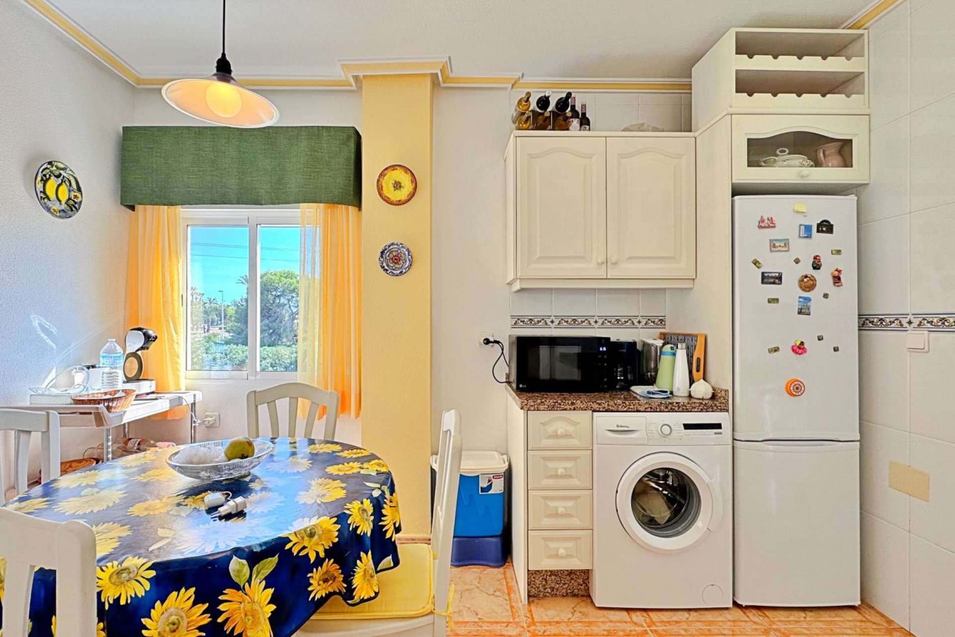 Resale - Apartment / Flat * - Orihuela Costa - La Zenia *