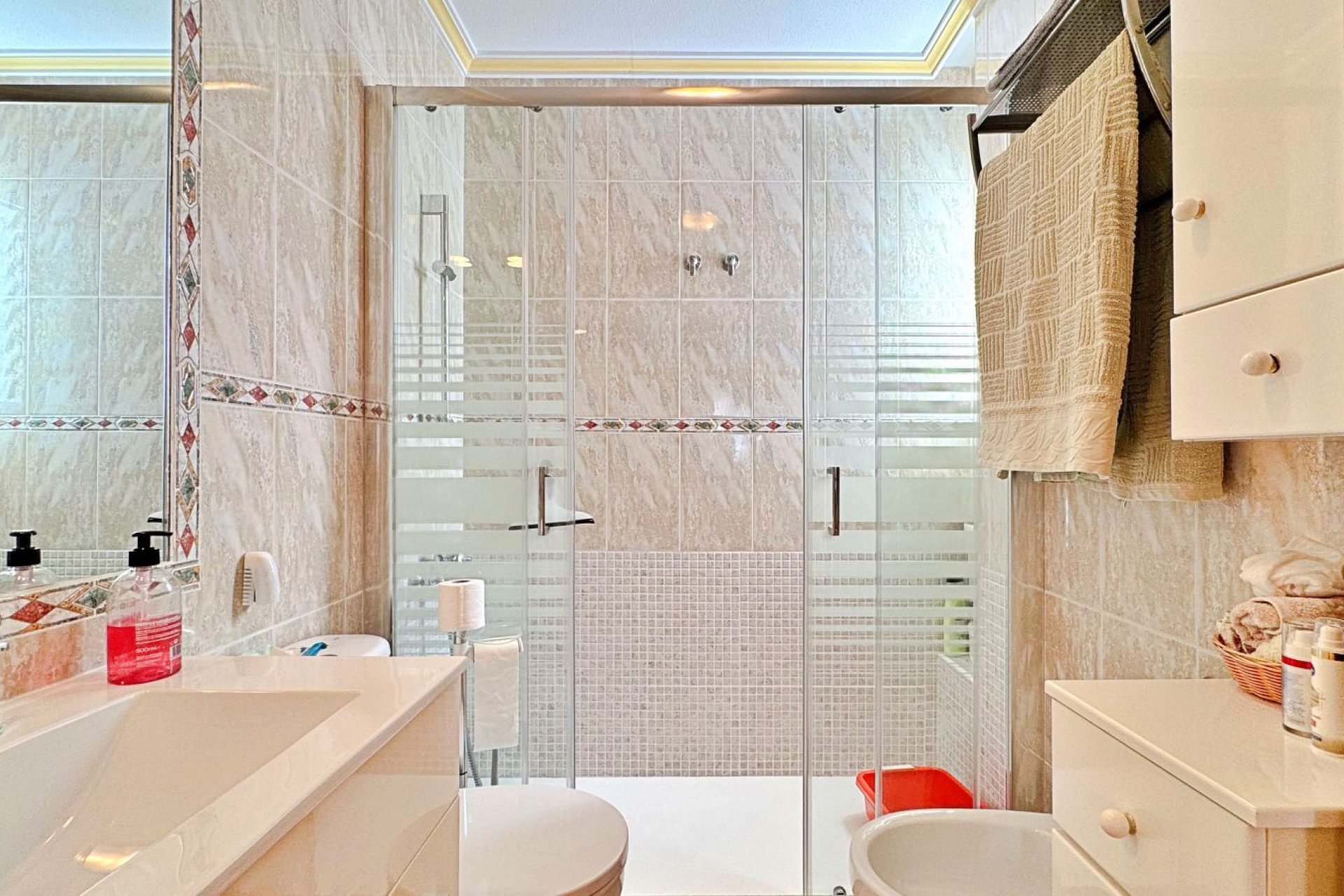 Resale - Apartment / Flat * - Orihuela Costa - La Zenia *