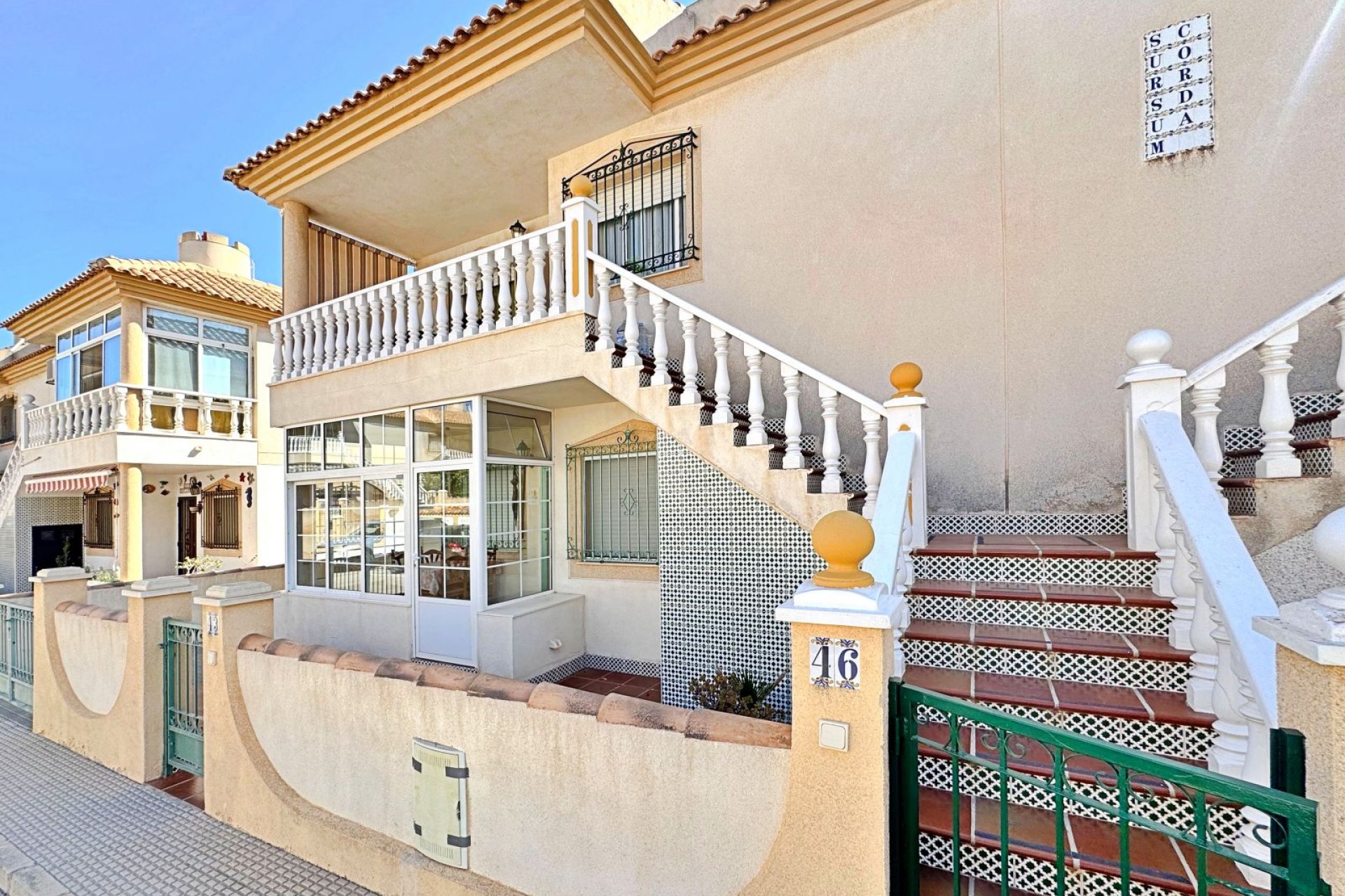 Resale - Apartment / Flat * - Orihuela Costa - La Zenia *