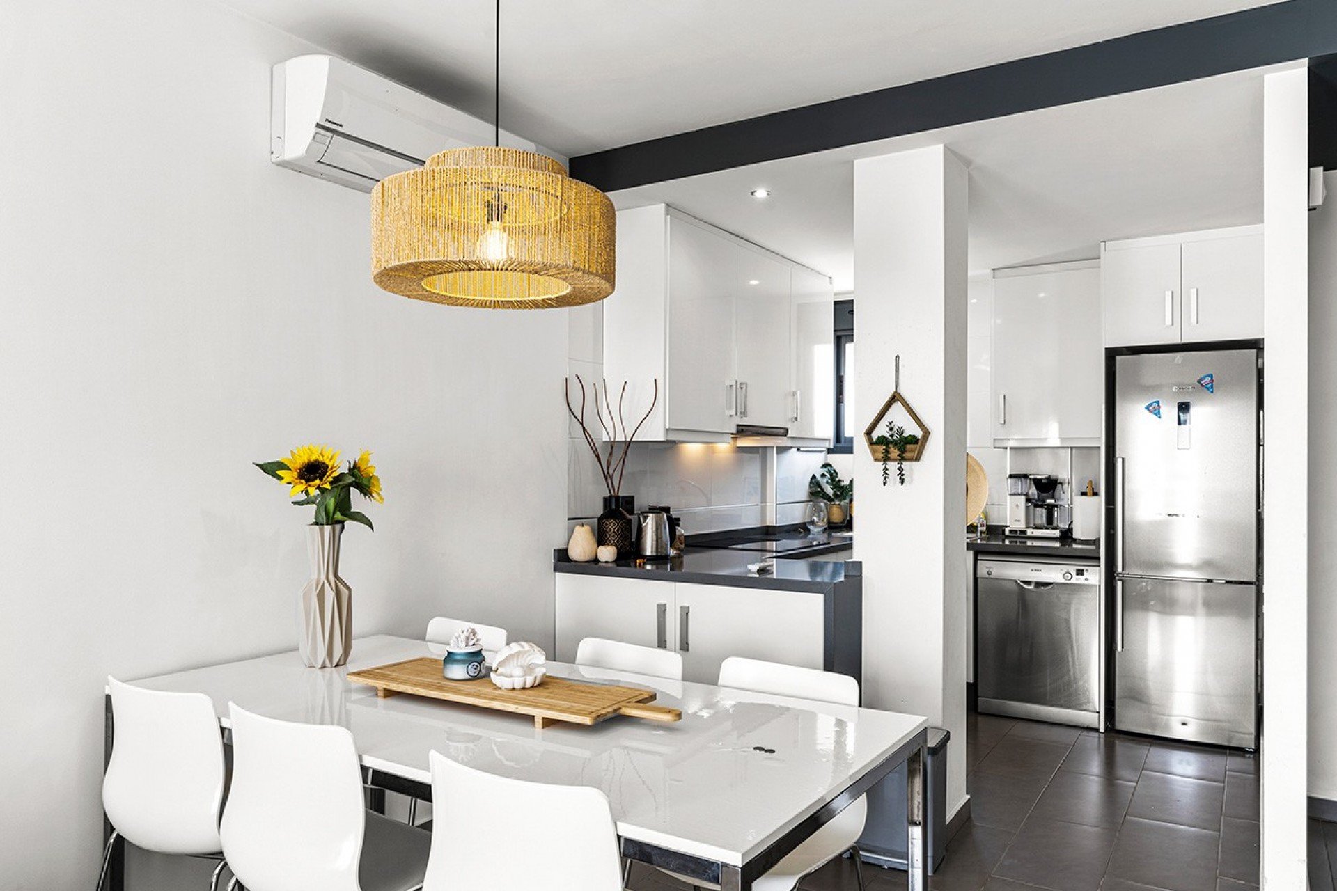 Resale - Apartment / Flat * - Orihuela Costa * - La Zenia *