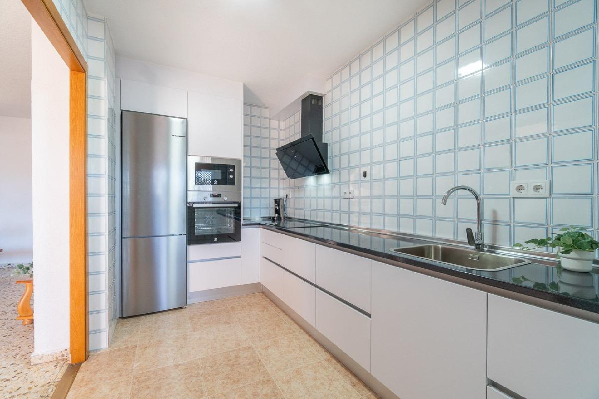 Resale - Apartment / Flat * - Orihuela Costa * - La Zenia *