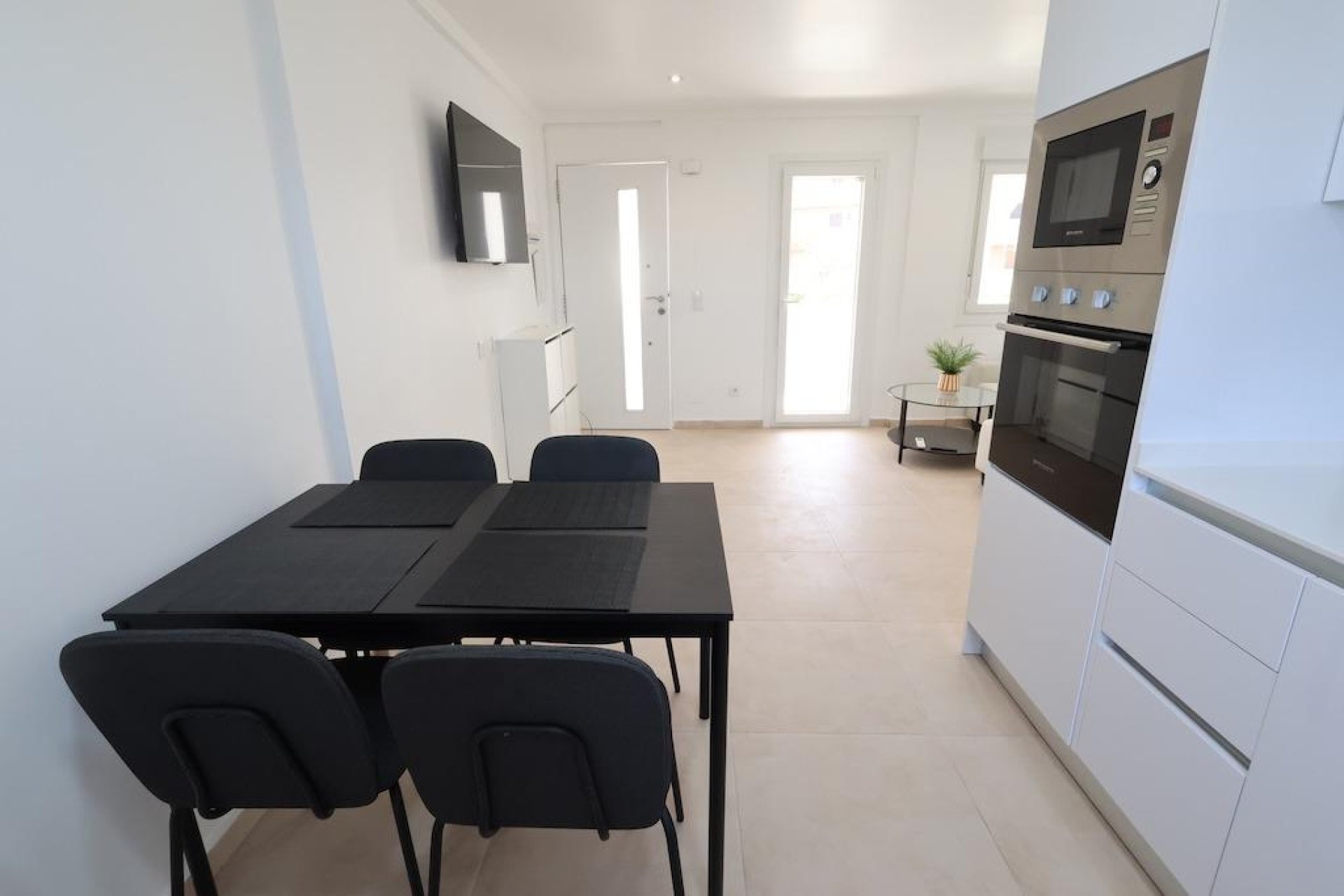 Resale - Apartment / Flat * - Orihuela Costa * - La Zenia *