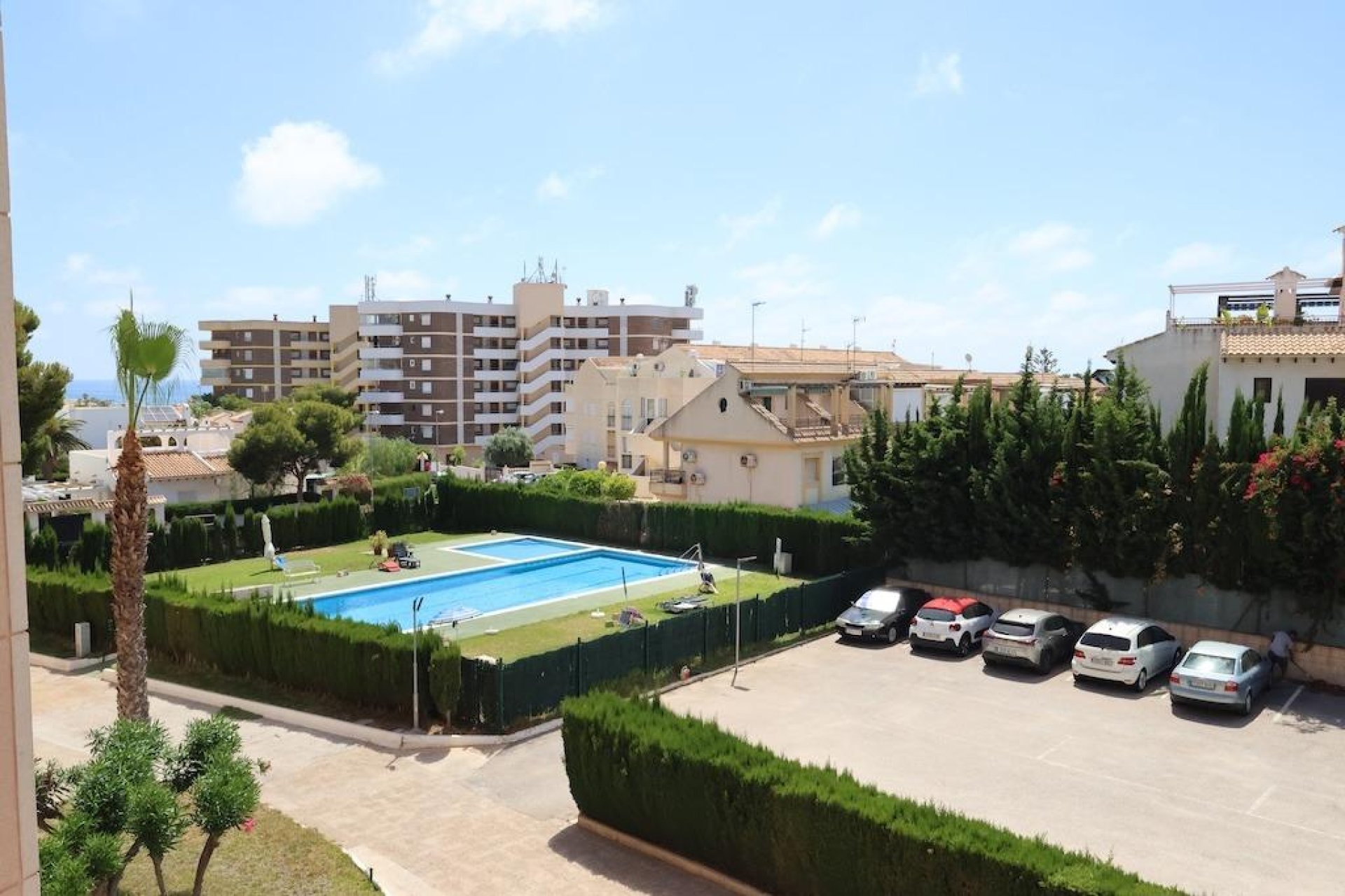 Resale - Apartment / Flat * - Orihuela Costa * - La Zenia *