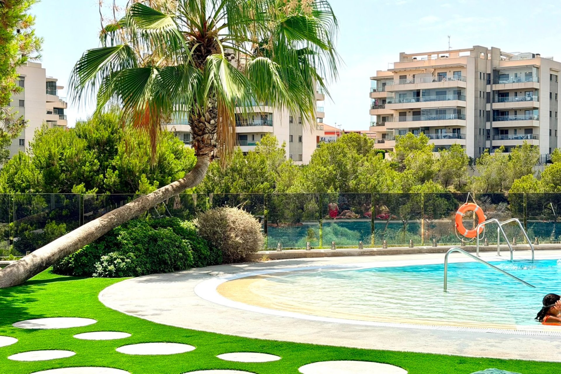 Resale - Apartment / Flat * - Orihuela Costa * - La Zenia *