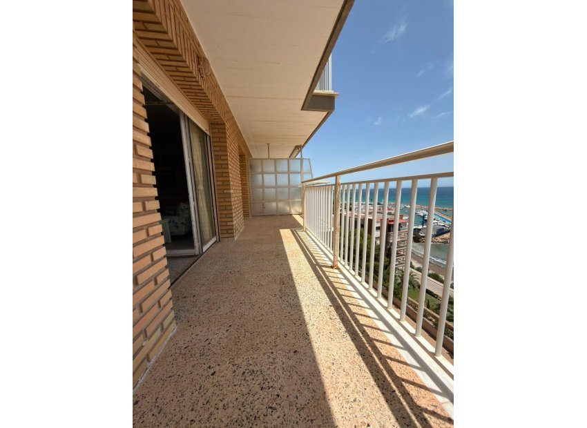 Resale - Apartment / Flat * - Orihuela Costa * - La Zenia *