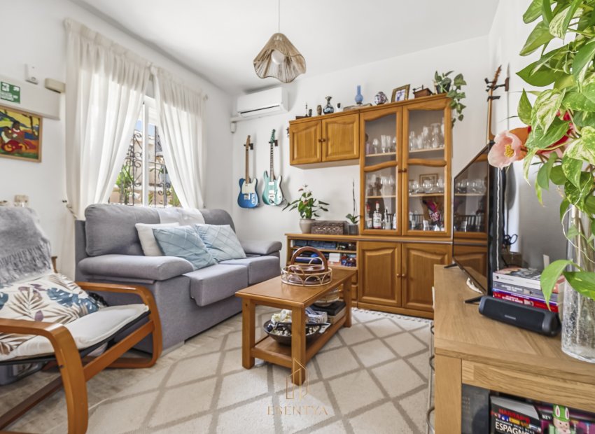 Resale - Apartment / Flat * - Orihuela Costa * - Las Filipinas *