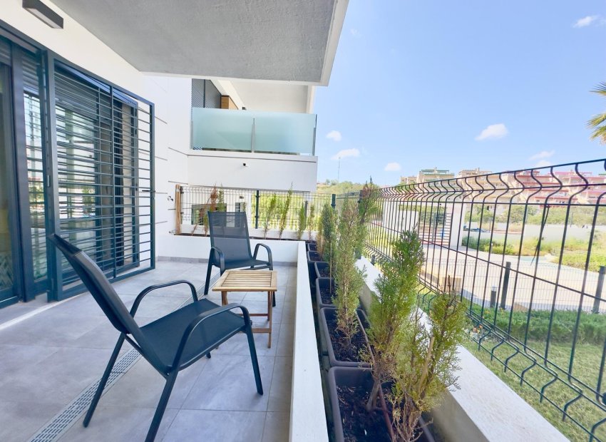 Resale - Apartment / Flat * - Orihuela Costa * - Las Filipinas *