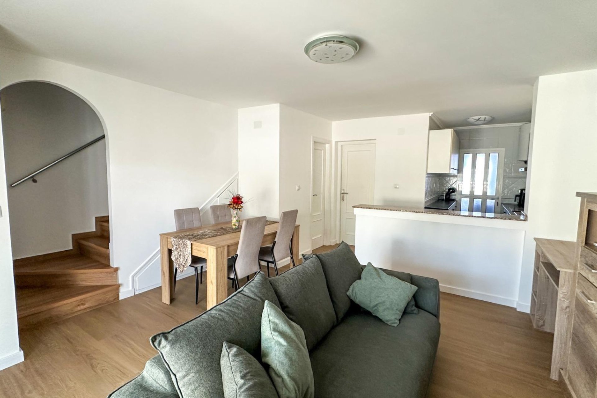 Resale - Apartment / Flat * - Orihuela Costa * - Las Filipinas *