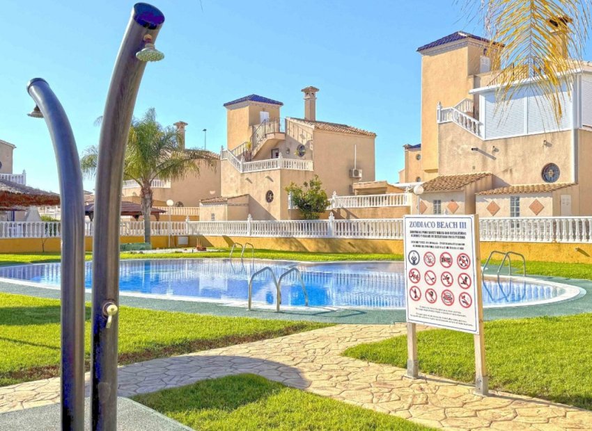 Resale - Apartment / flat - Orihuela Costa - Lomas de Cabo Roig