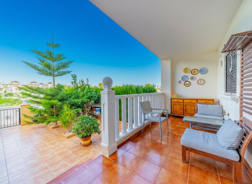 Resale - Apartment / Flat * - Orihuela Costa - Lomas de Cabo Roig *