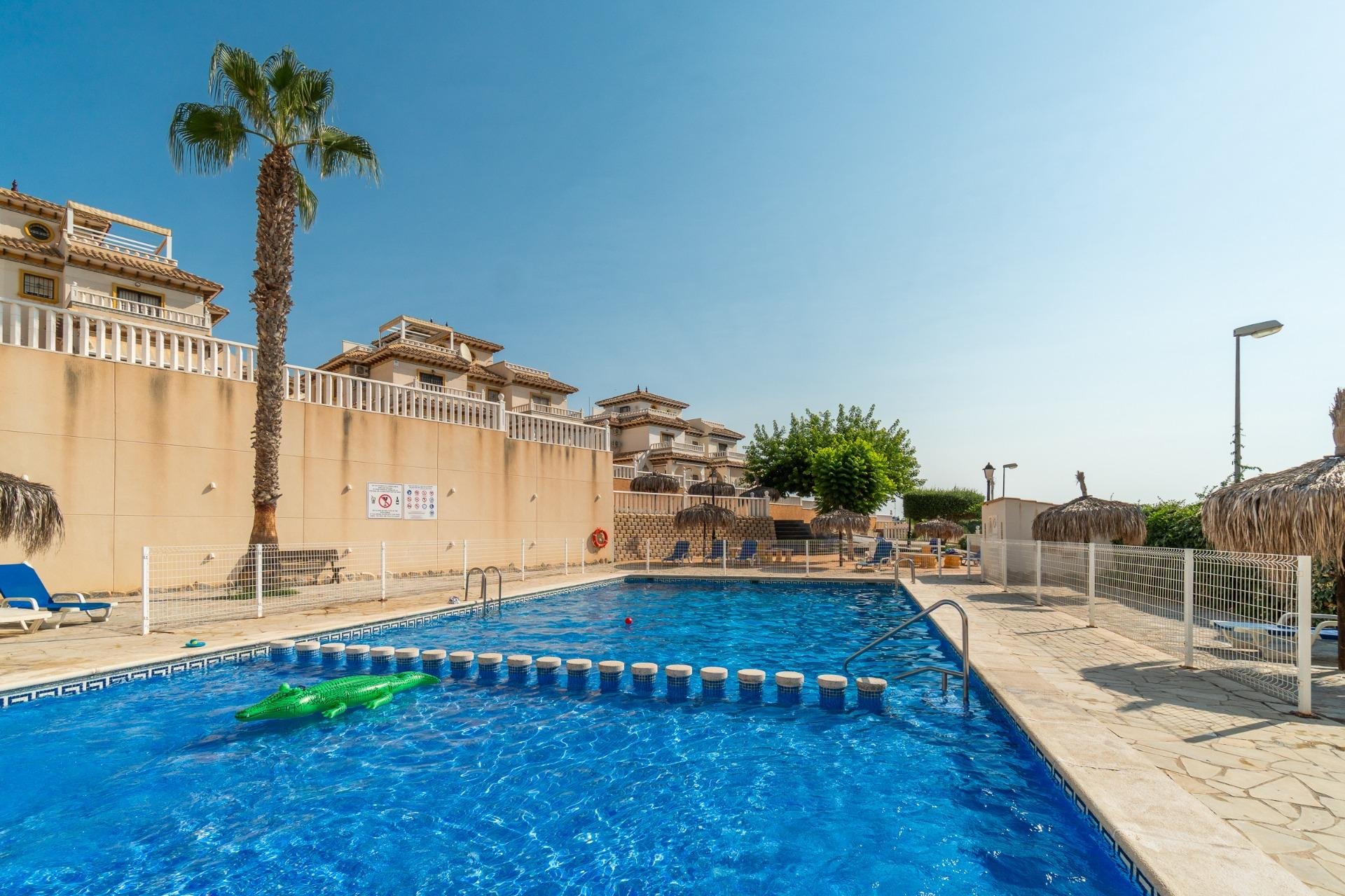Resale - Apartment / Flat * - Orihuela Costa - Lomas de Cabo Roig *
