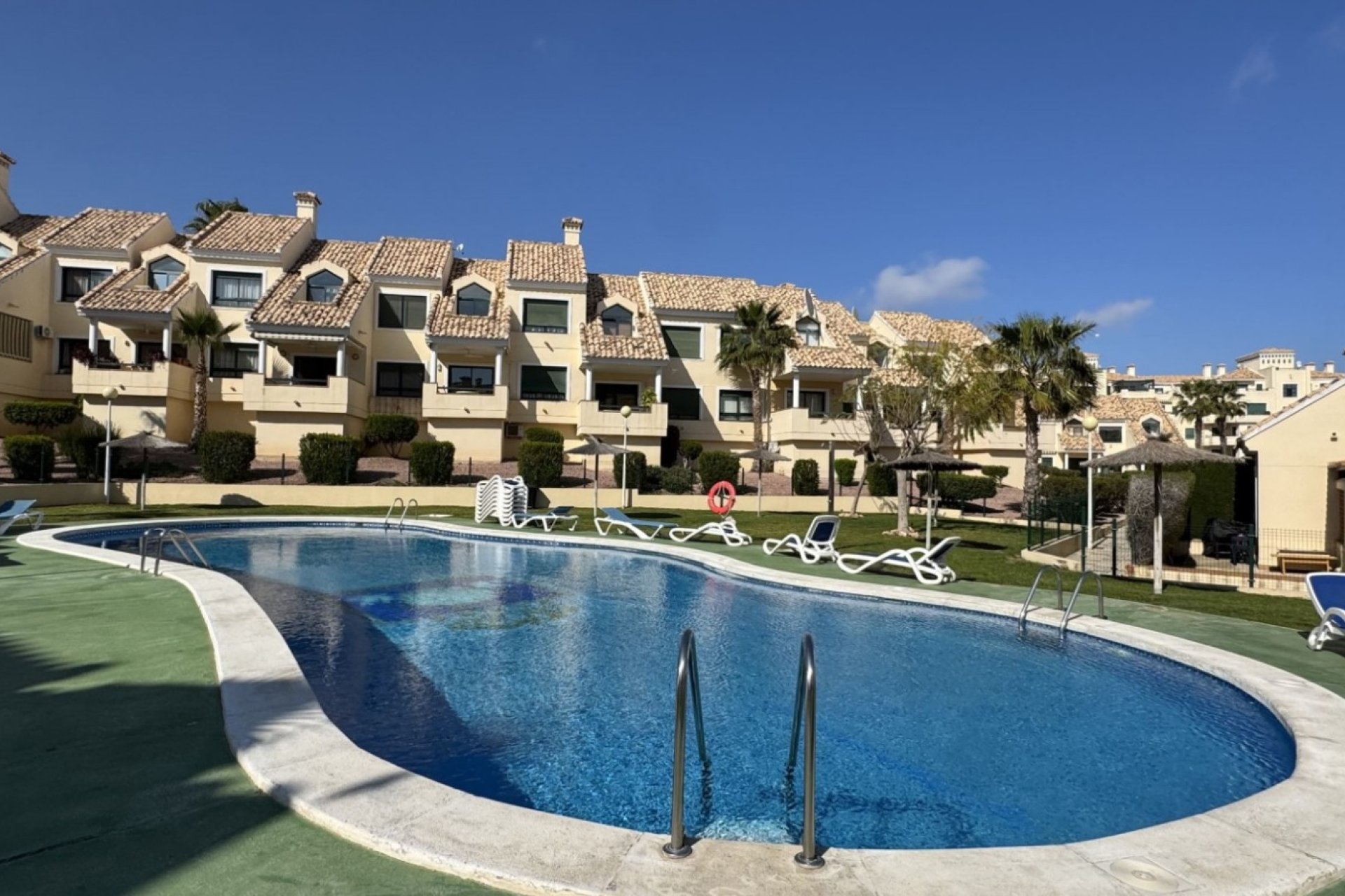 Resale - Apartment / Flat * - Orihuela Costa * - Lomas de Campoamor *