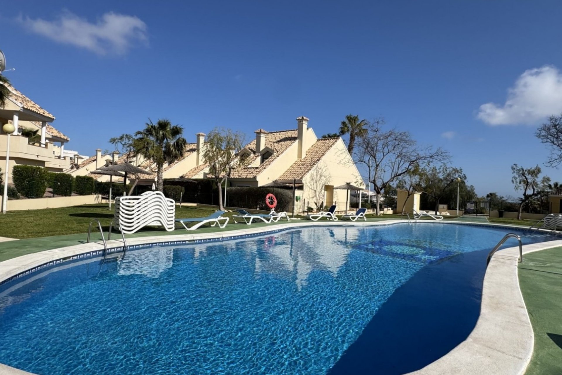 Resale - Apartment / Flat * - Orihuela Costa * - Lomas de Campoamor *