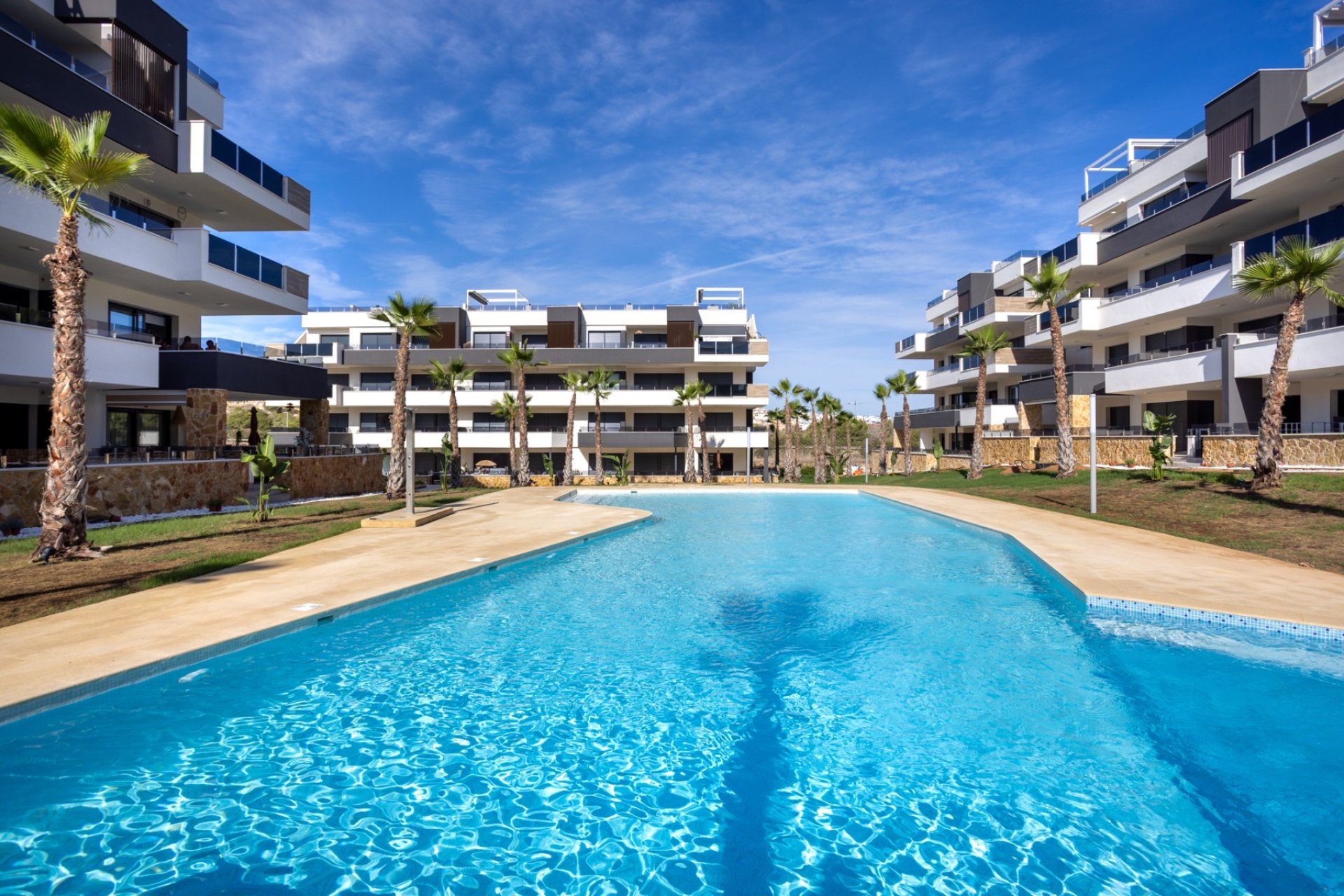 Resale - Apartment / Flat * - Orihuela Costa * - Los Altos *