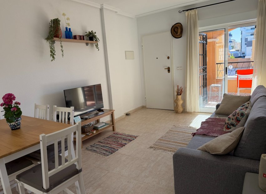 Resale - Apartment / Flat * - Orihuela Costa * - Los Altos